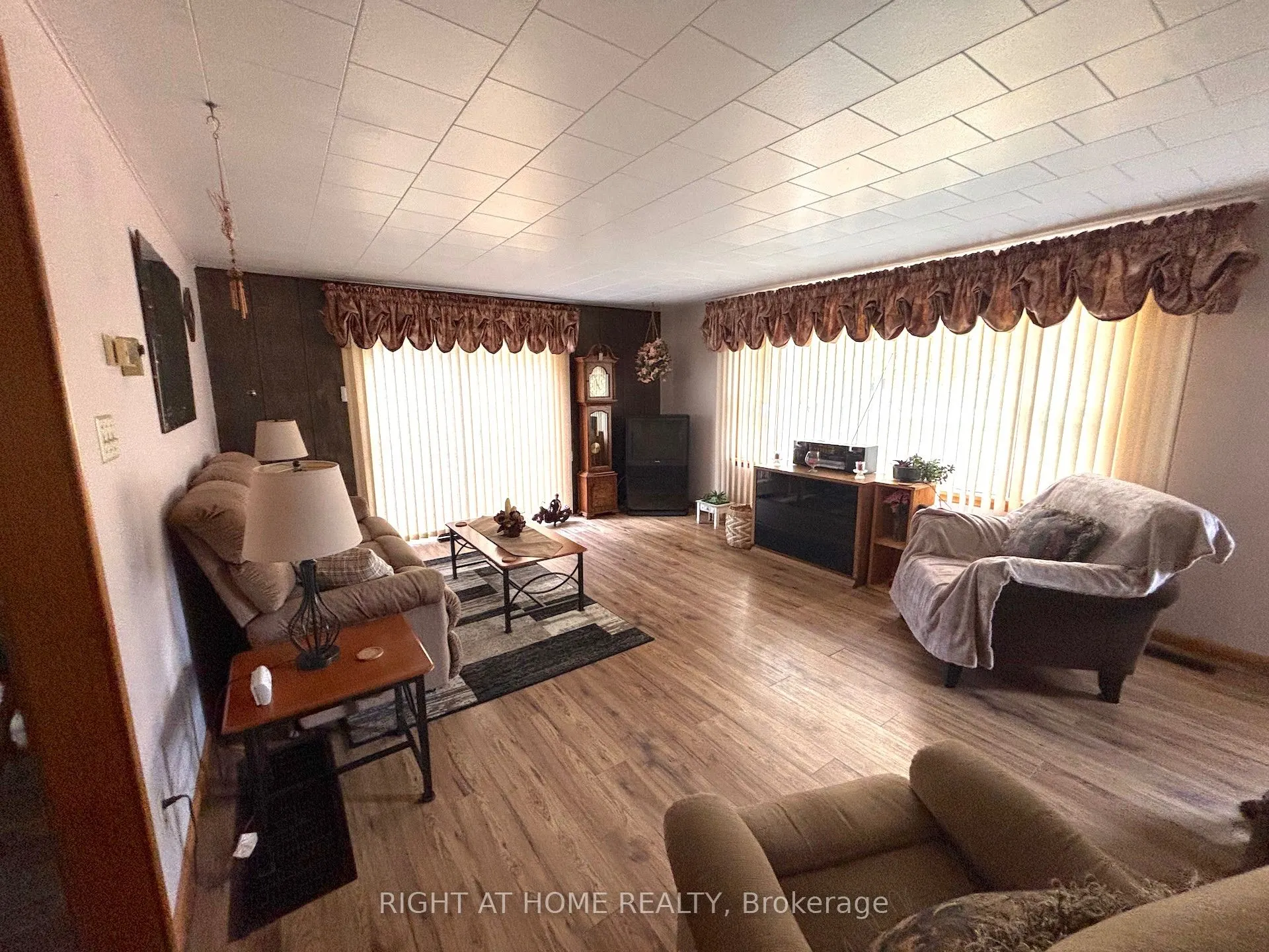 145853 Grey Road 12