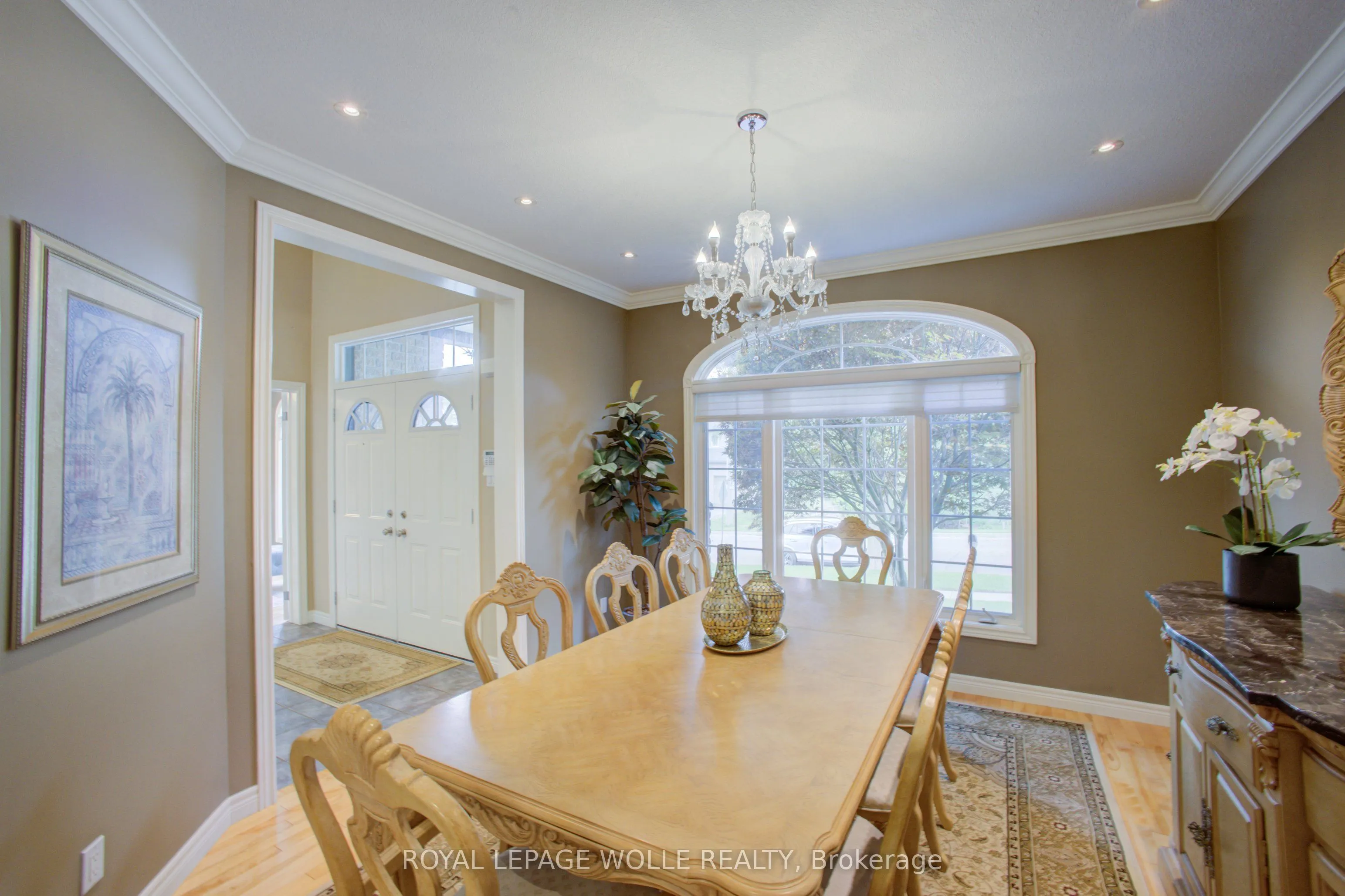 457 Caryndale Drive