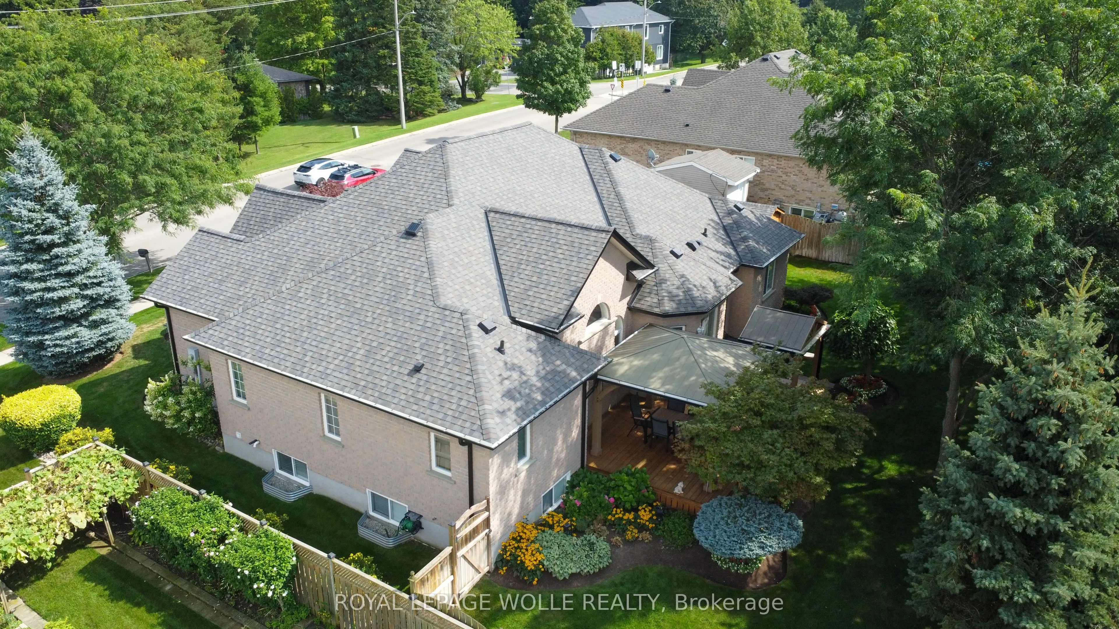 457 Caryndale Drive