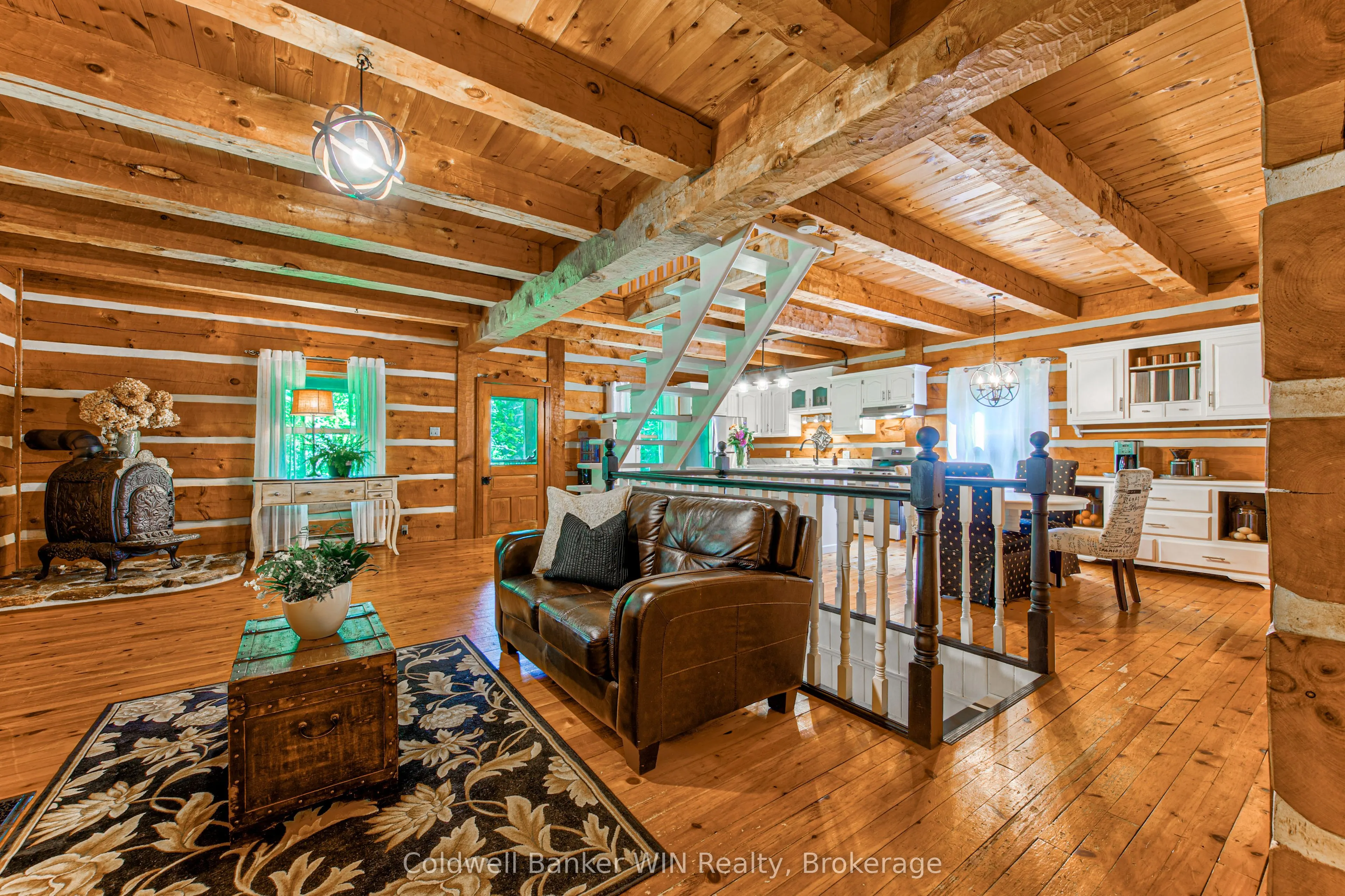 7341 Sideroad 12