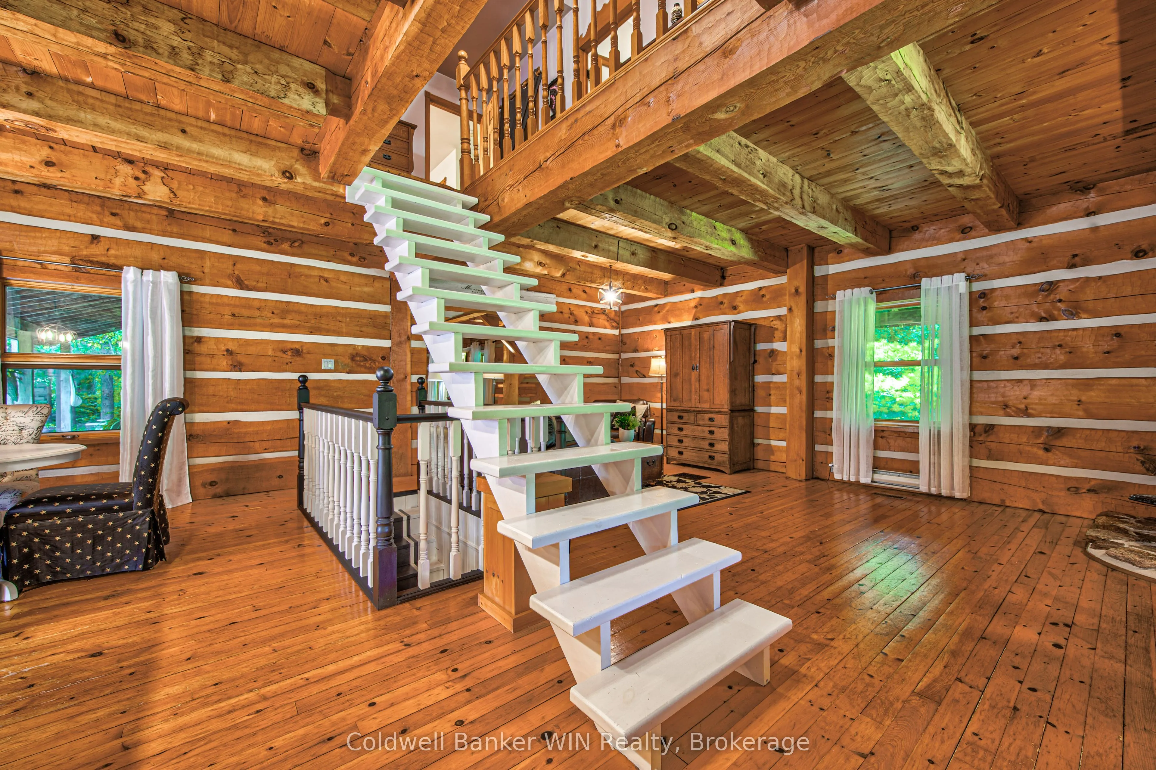 7341 Sideroad 12