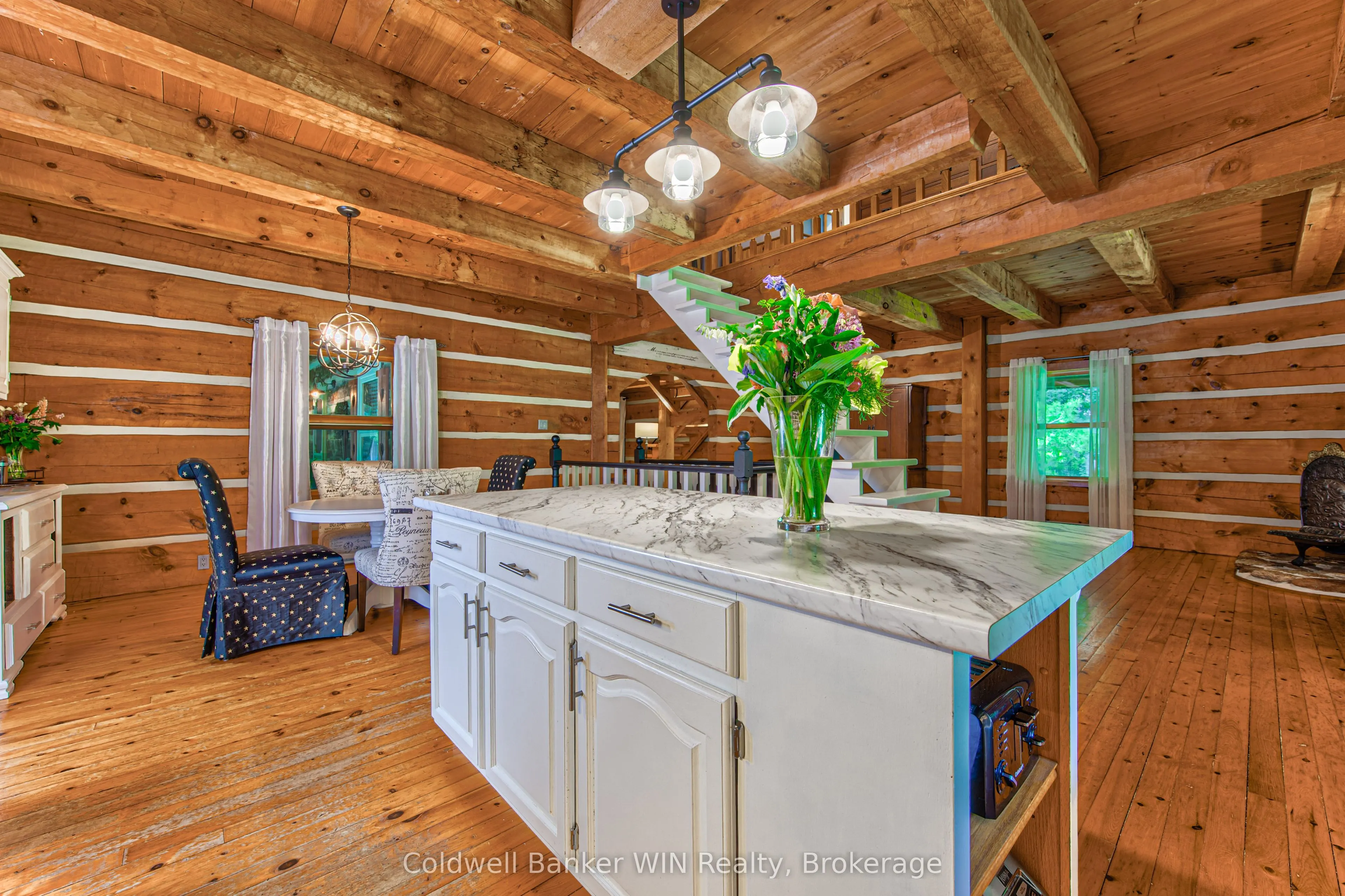 7341 Sideroad 12