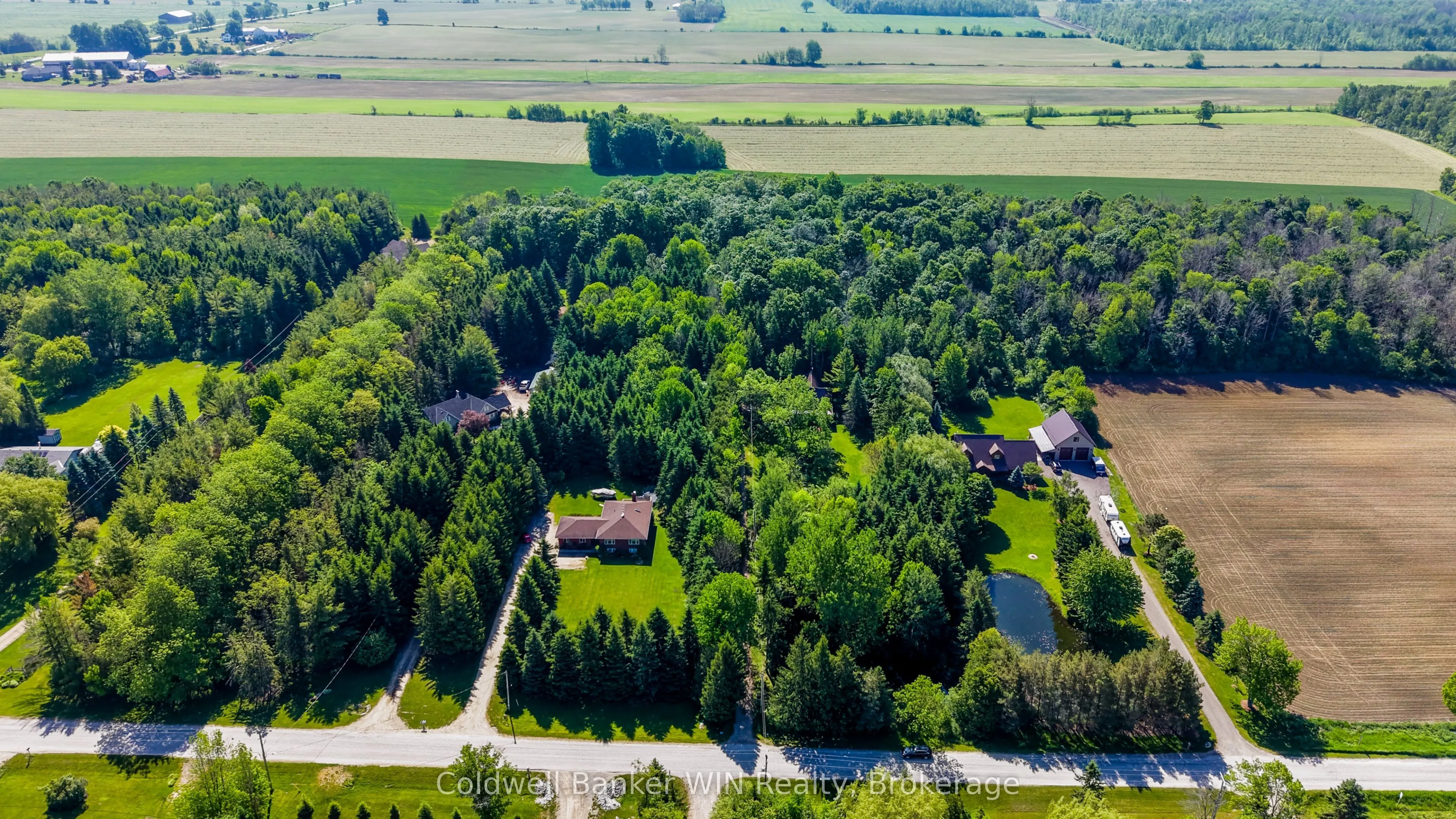 7341 Sideroad 12