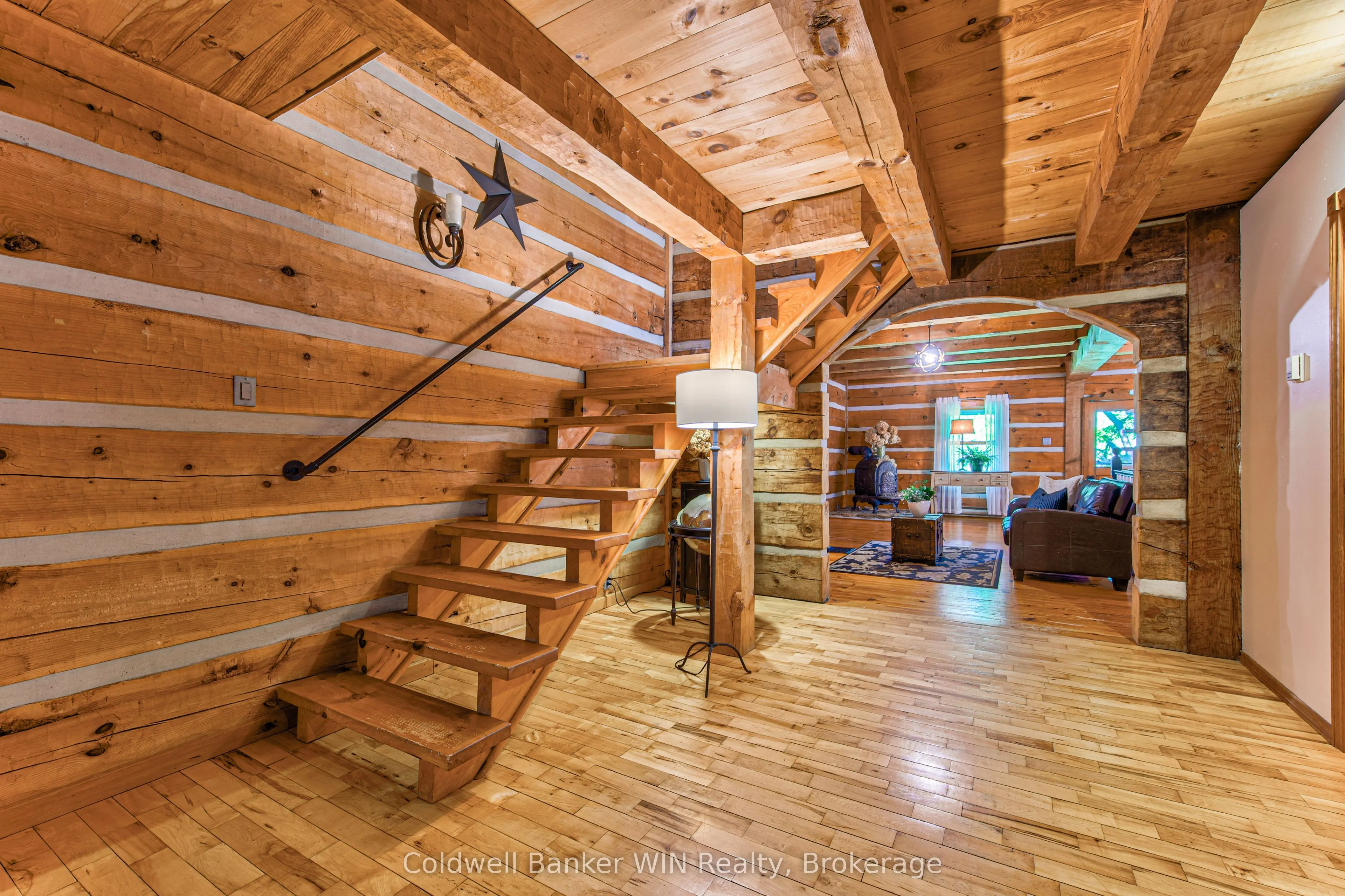 7341 Sideroad 12