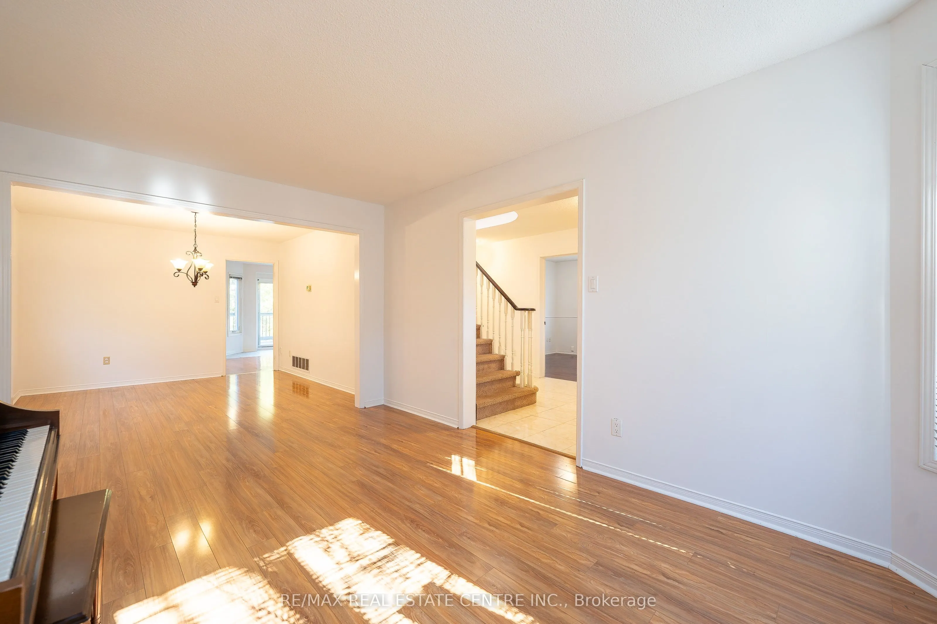 12 Creekwood Place