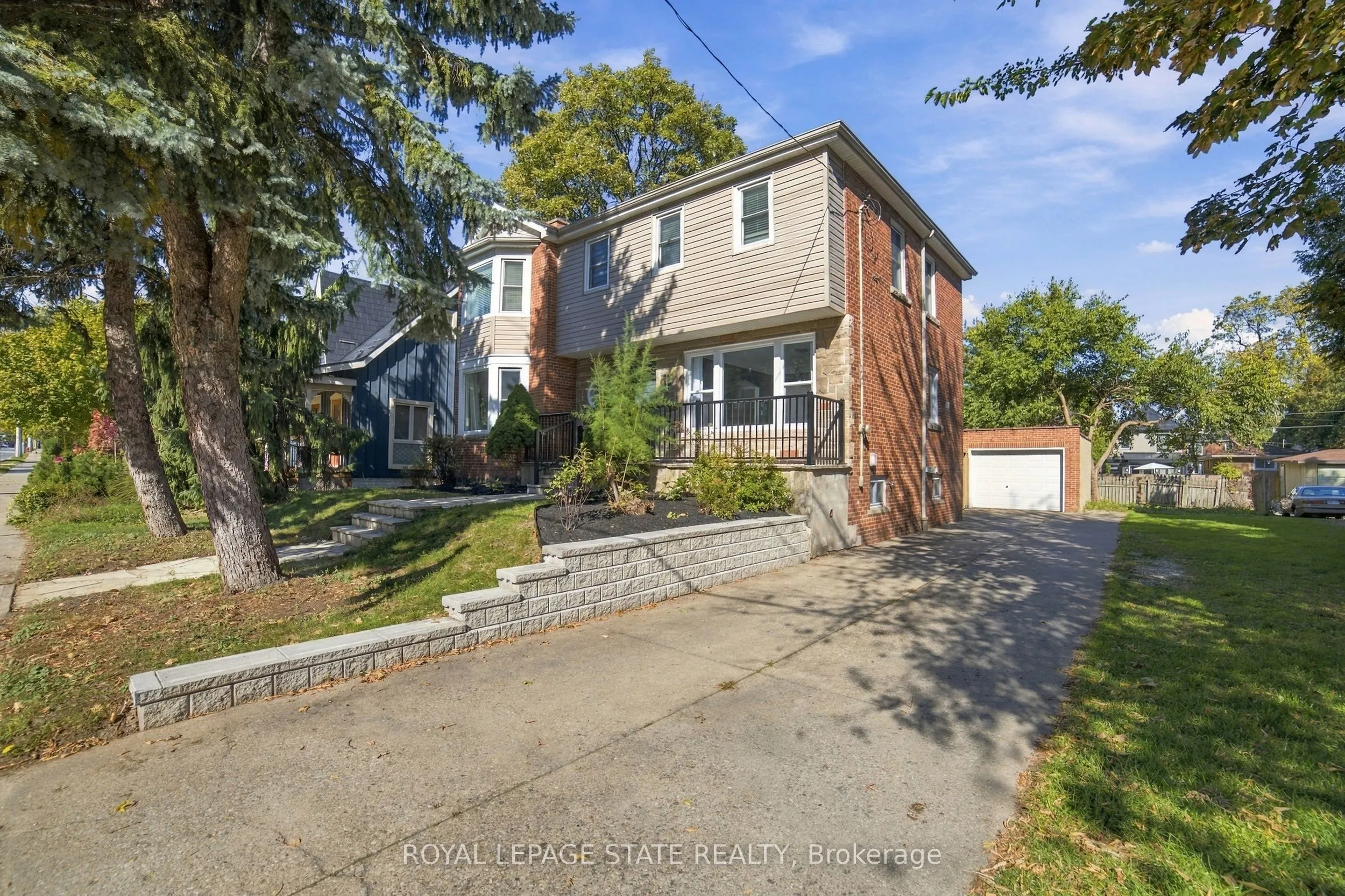 366 Aberdeen Avenue