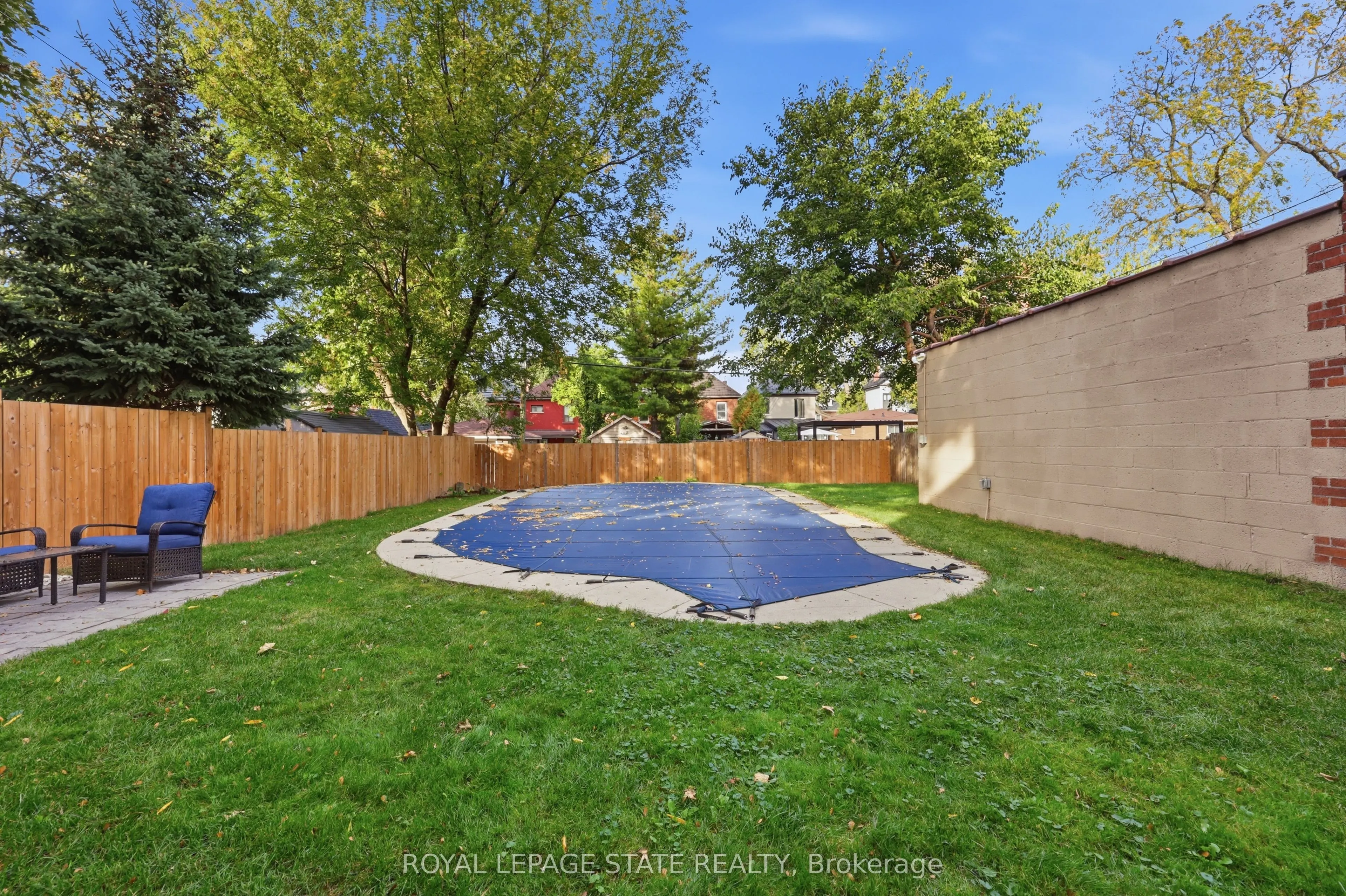 366 Aberdeen Avenue