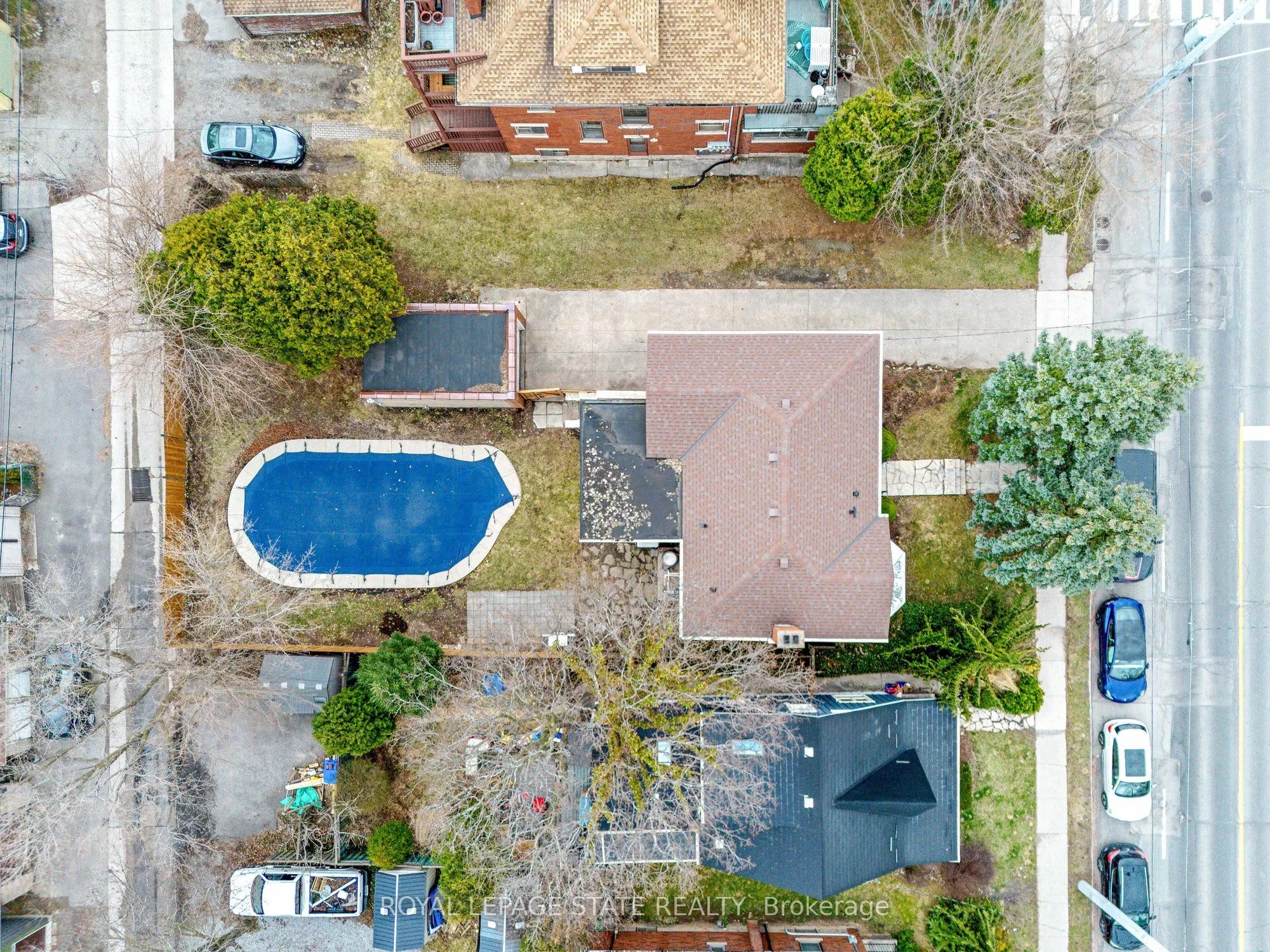 366 Aberdeen Avenue