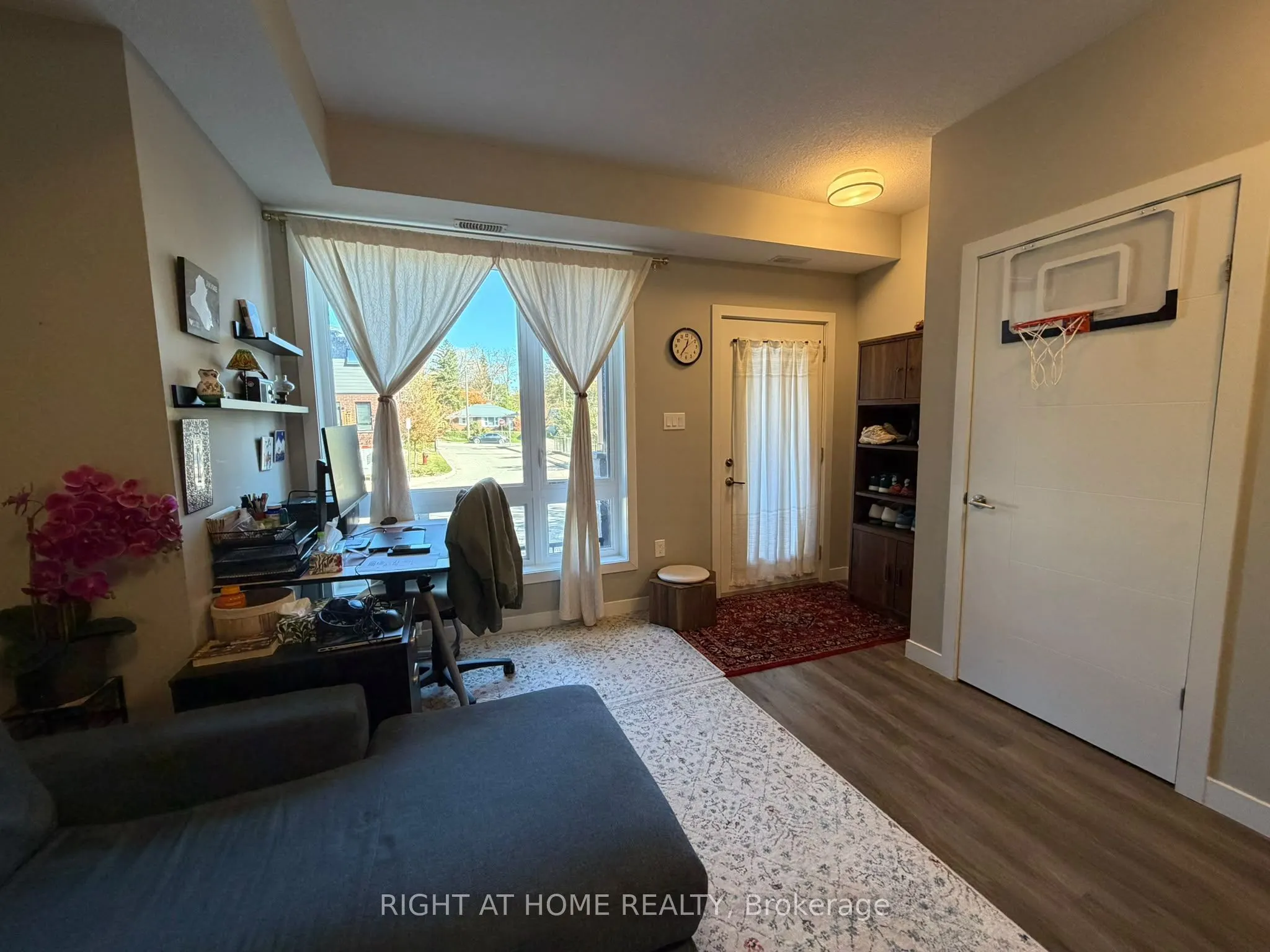 83 Beechwood Avenue #03