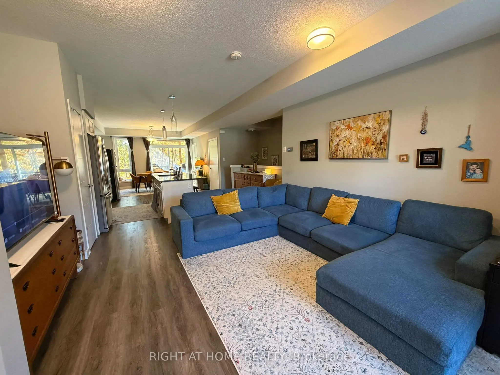 83 Beechwood Avenue #03
