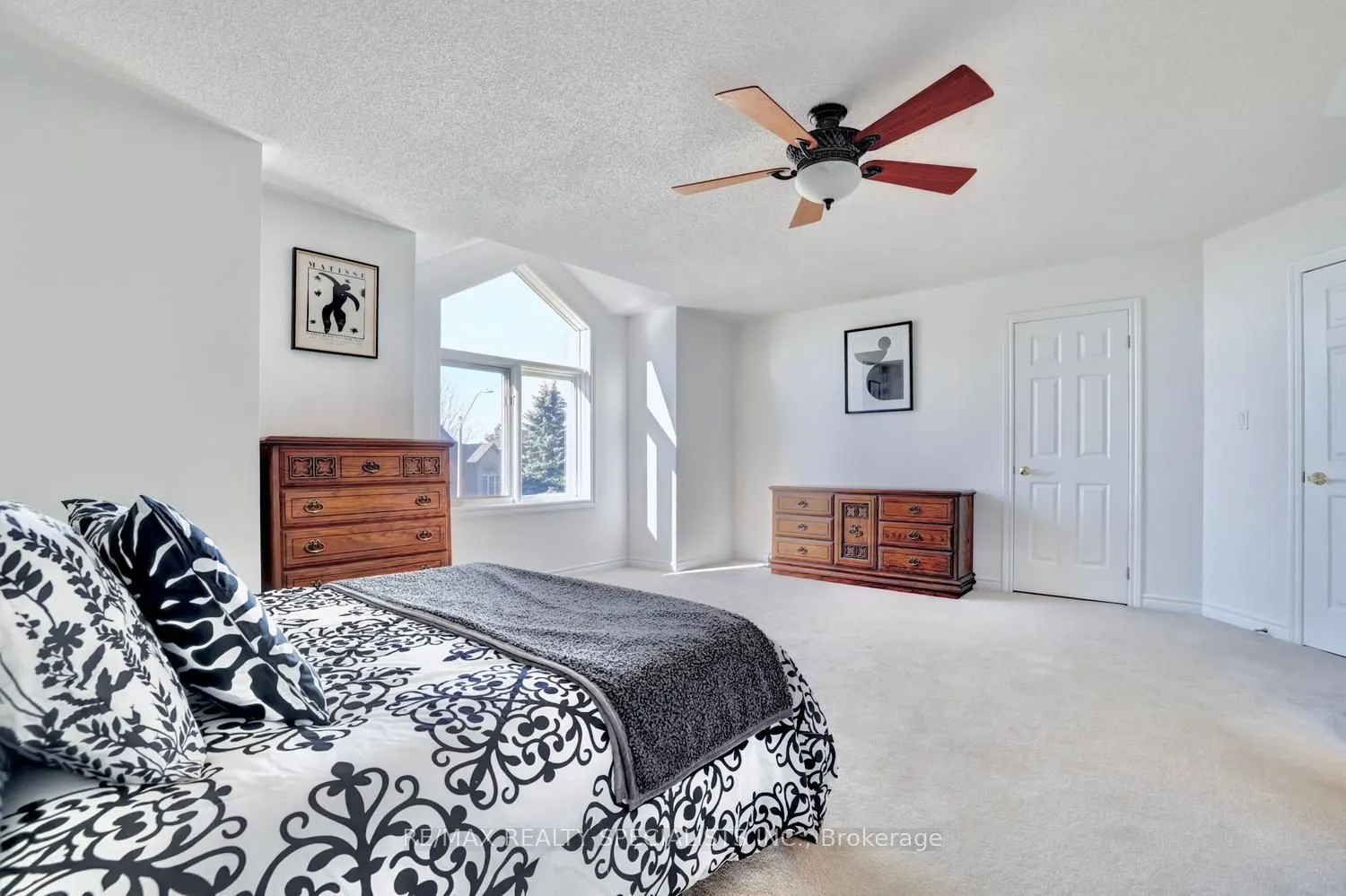 79 Westlawn Drive