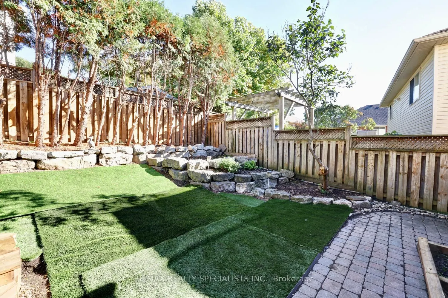 79 Westlawn Drive