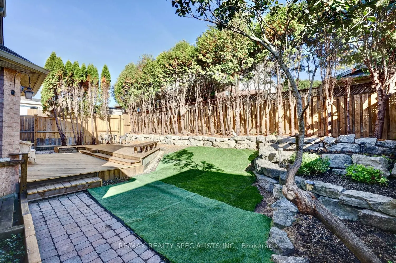 79 Westlawn Drive
