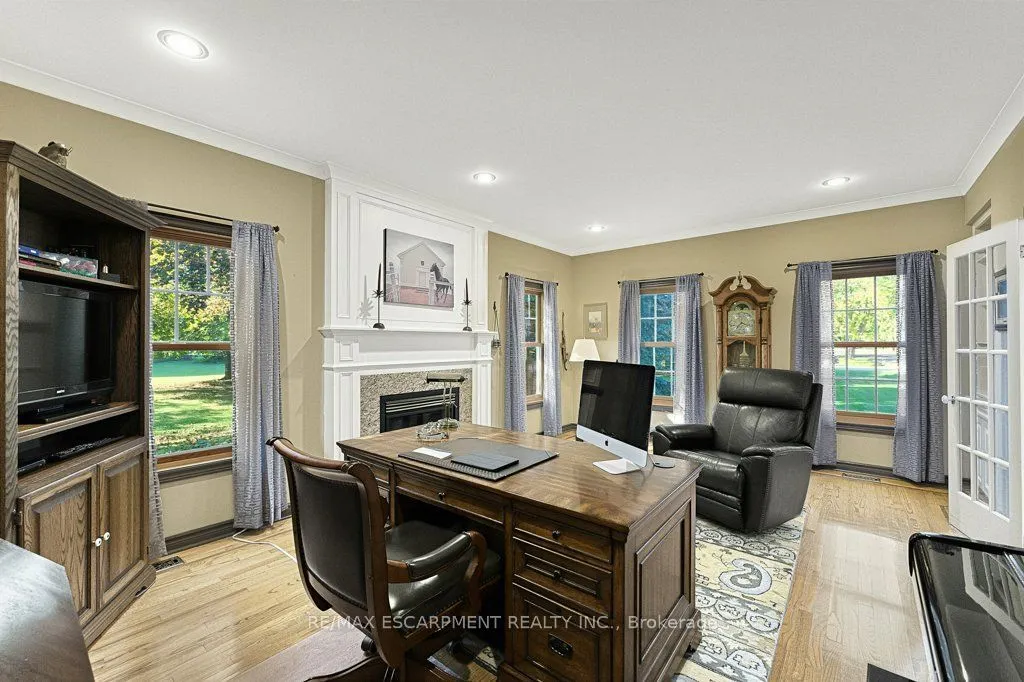 12 Weneil Drive