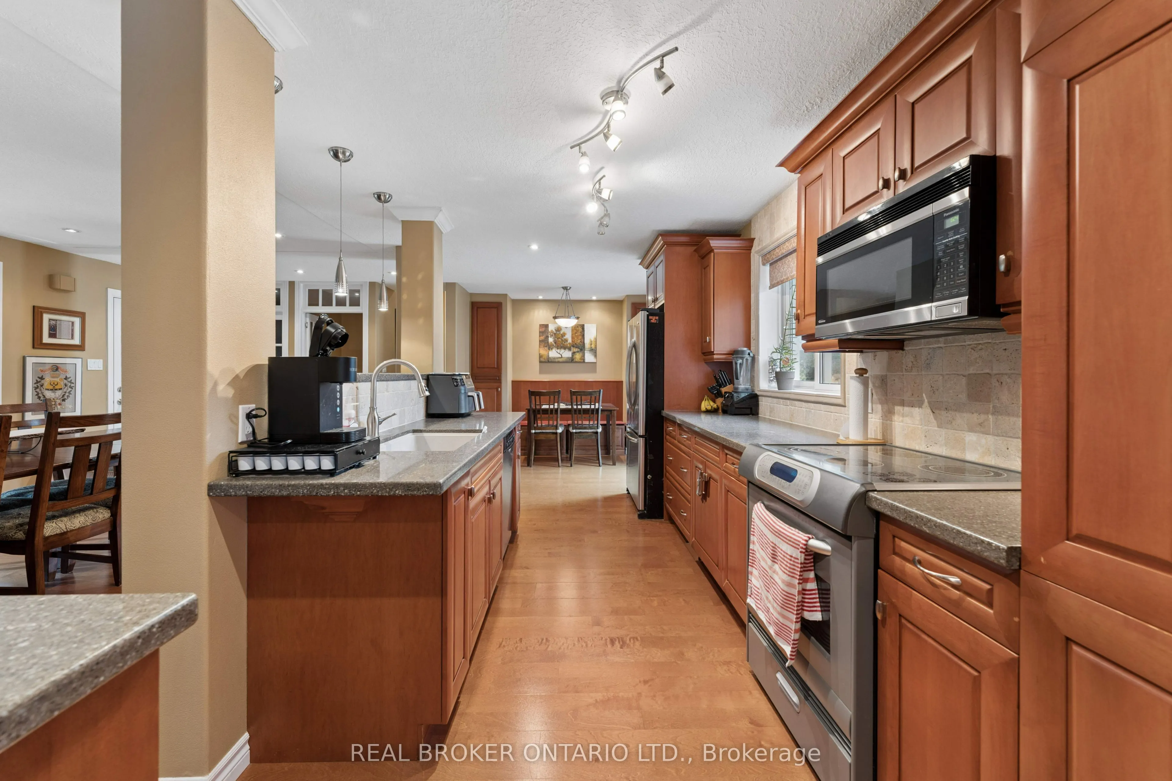 373 Forestlawn Road