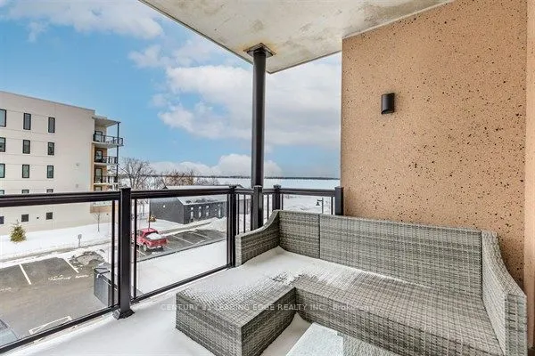19B West Street N #301