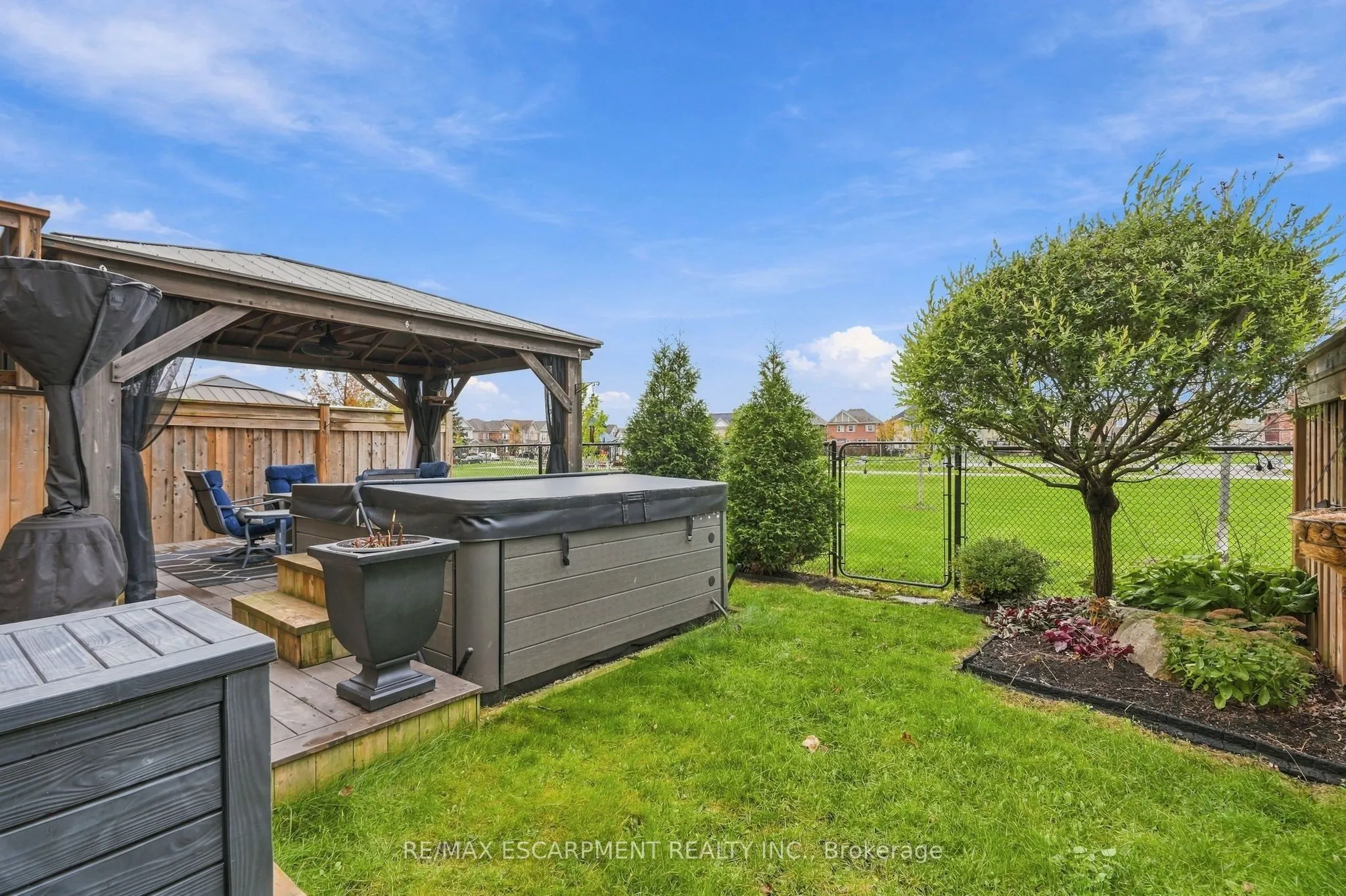 23 Forest Ridge Avenue