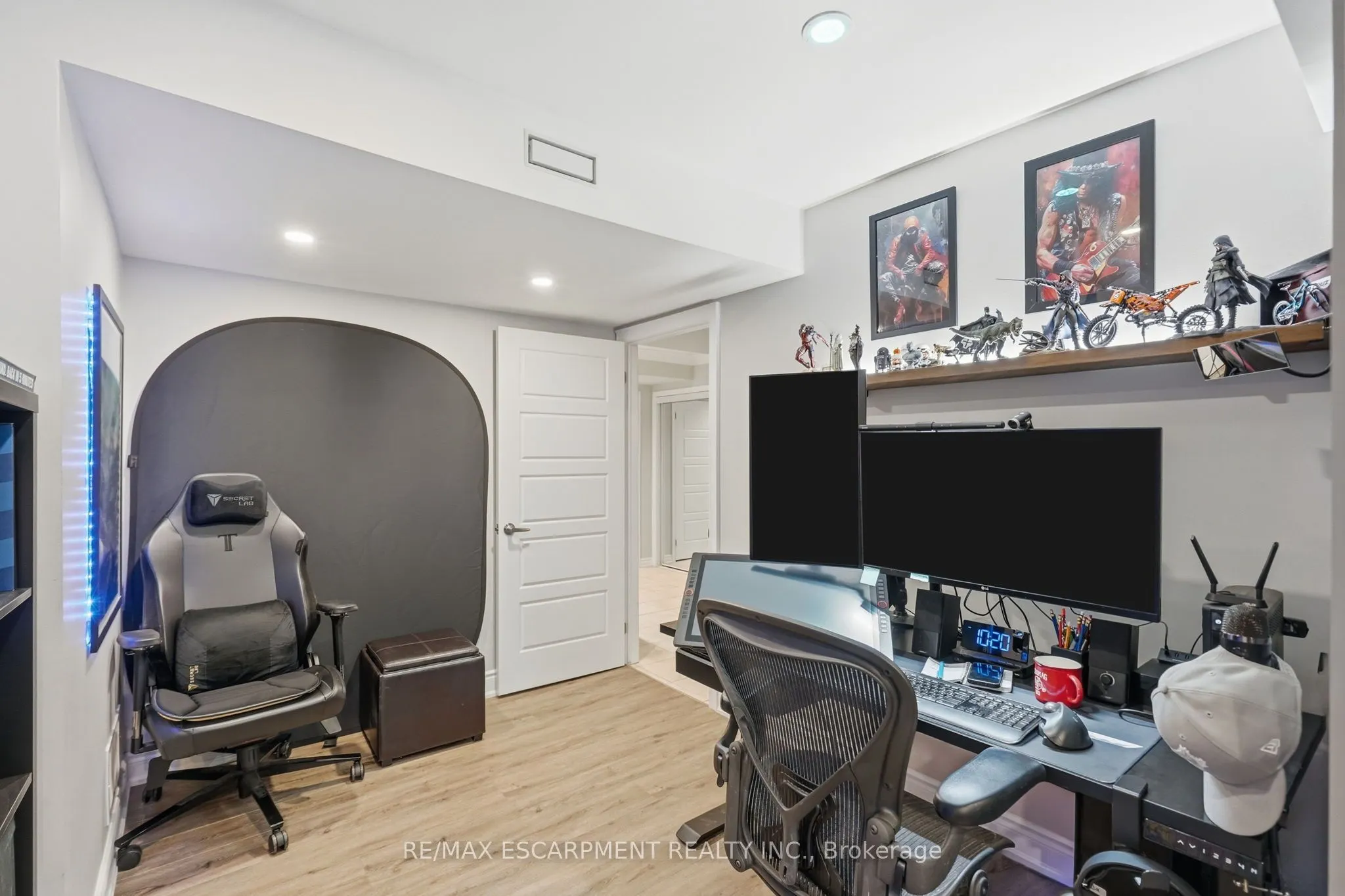 23 Forest Ridge Avenue