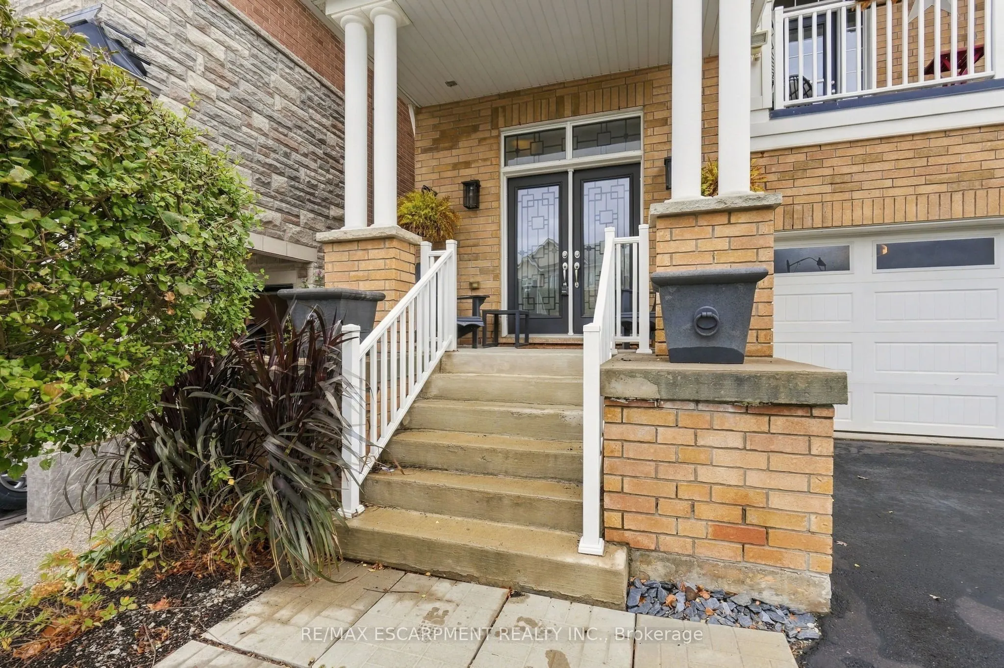 23 Forest Ridge Avenue