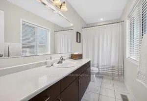 7 Pickett Place