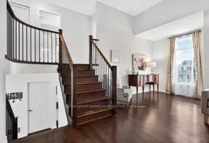 7 Pickett Place