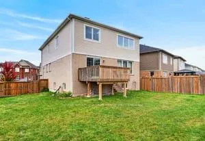 7 Pickett Place