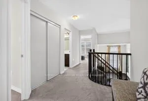 7 Pickett Place