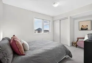 7 Pickett Place