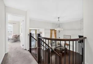7 Pickett Place