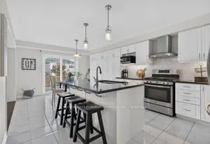 7 Pickett Place