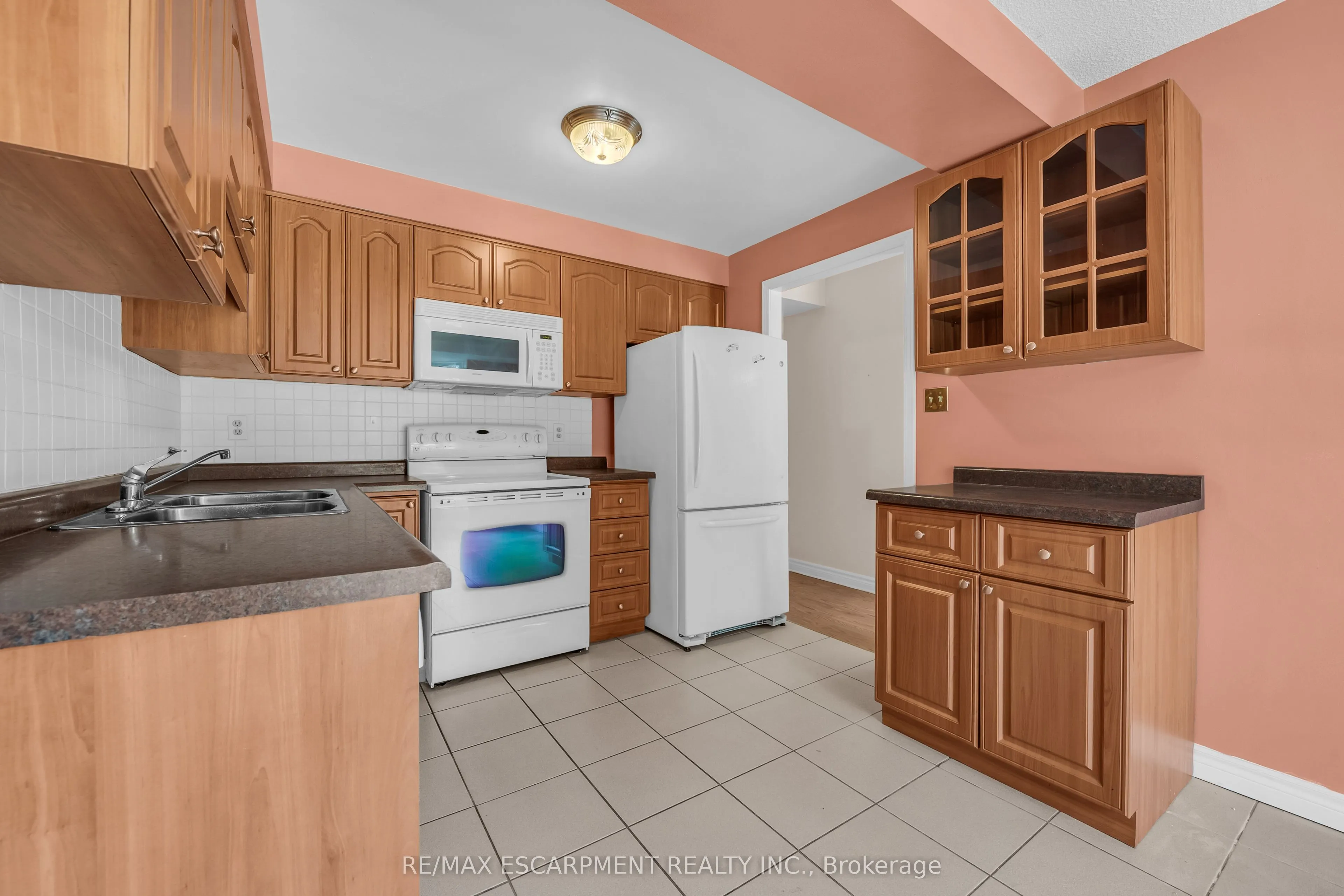 67 Caroline Street S #203