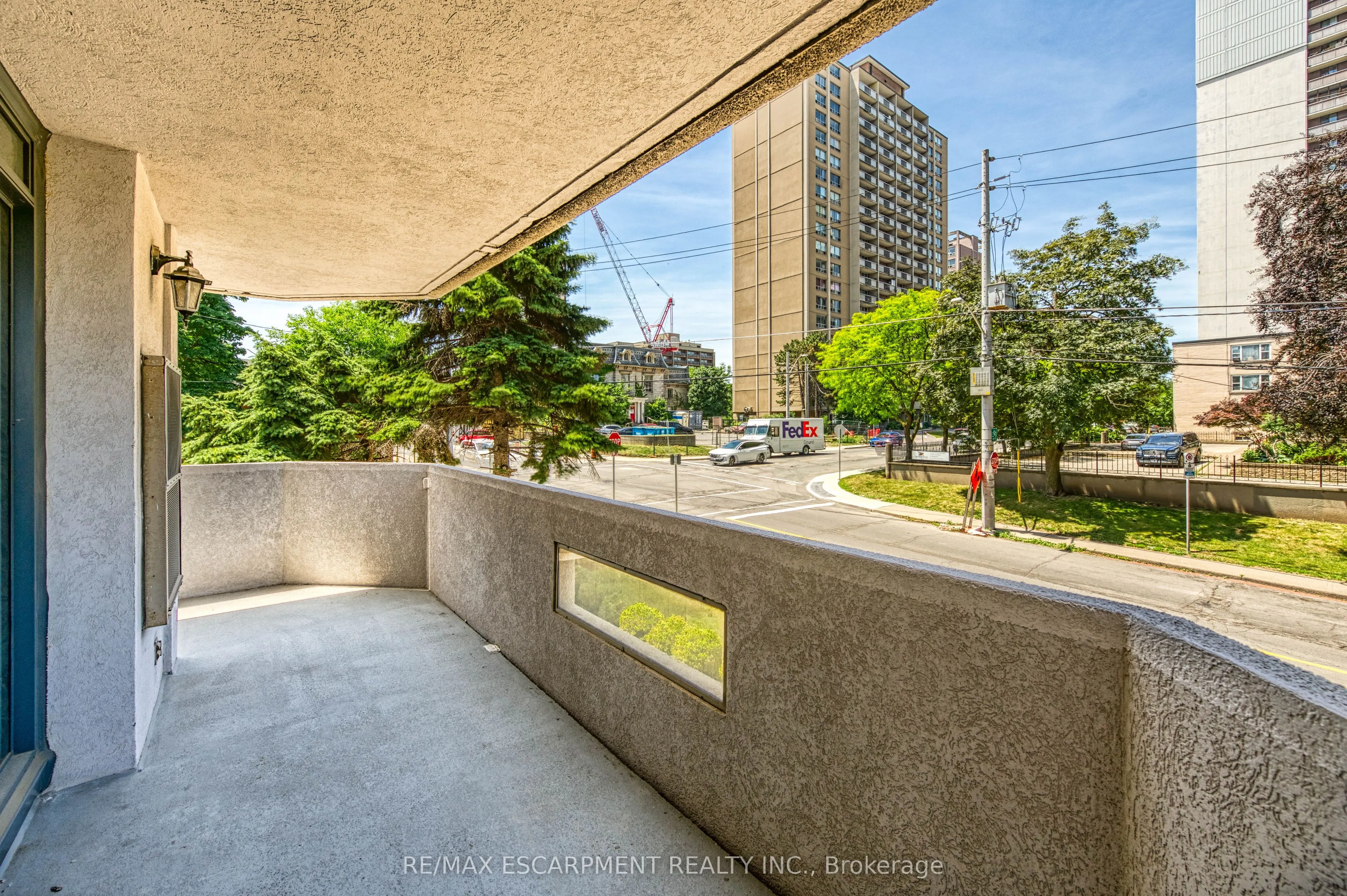 67 Caroline Street S #203