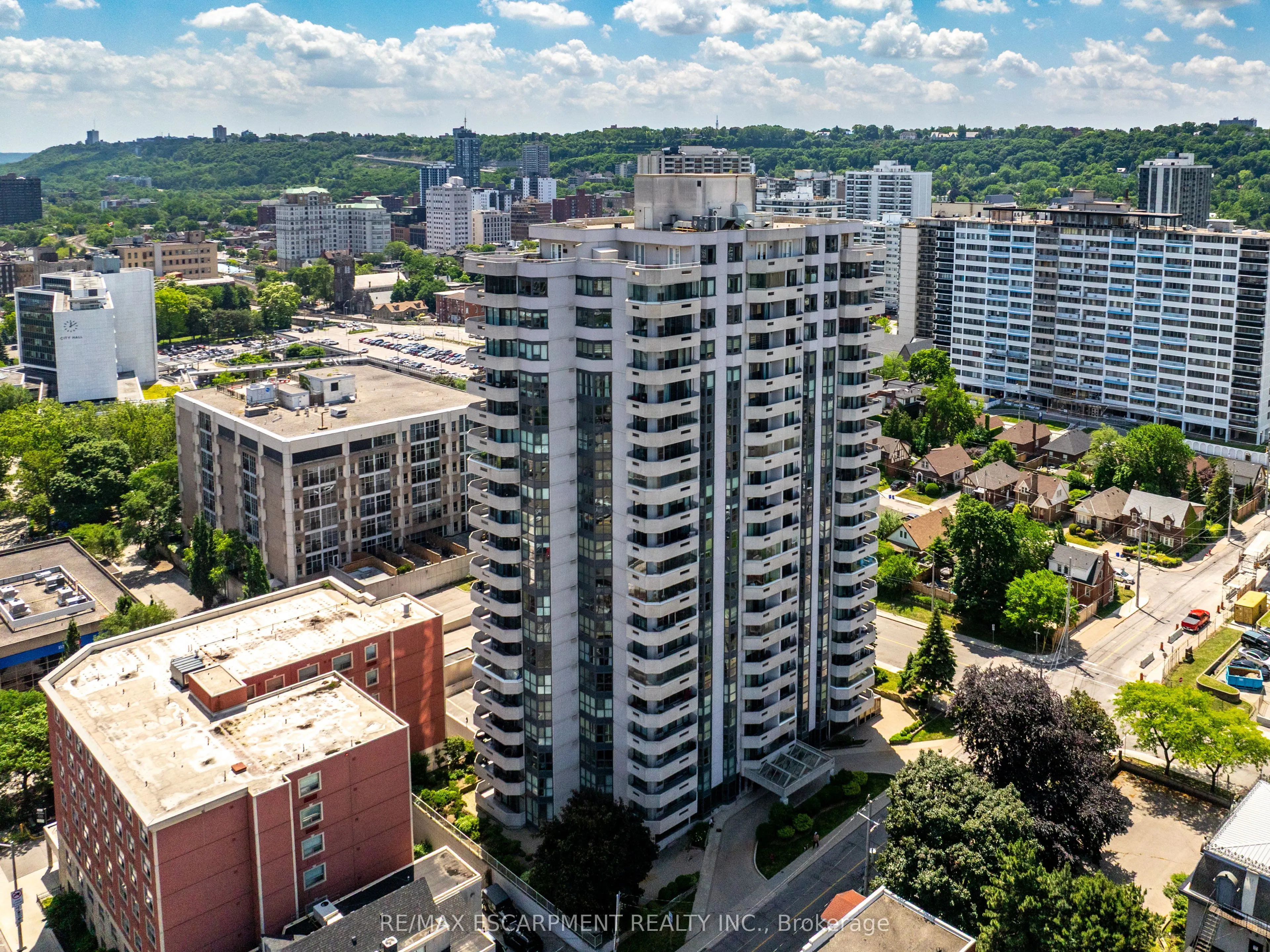 67 Caroline Street S #203