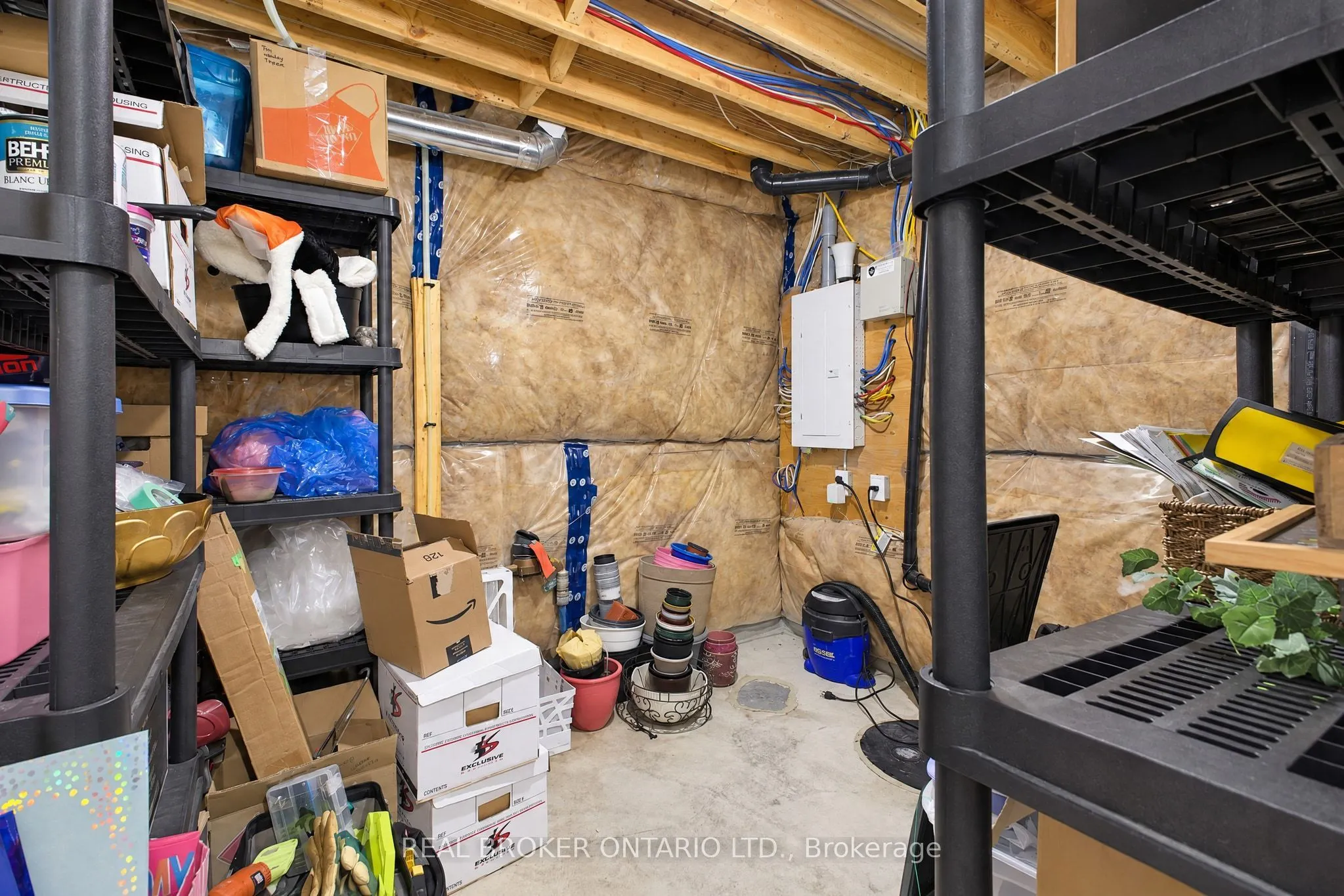 60 Starling Drive
