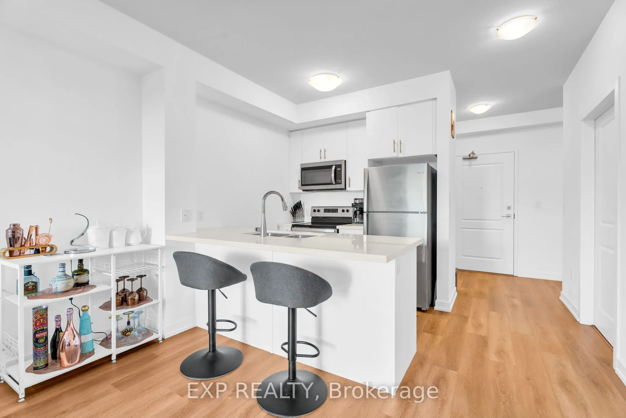 450 Dundas Street East Street #711