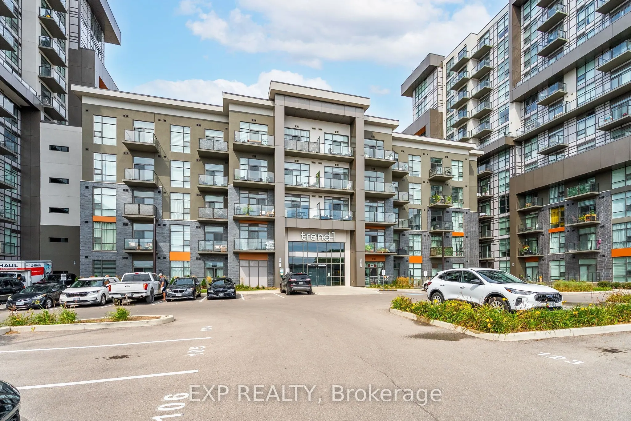 450 Dundas Street East Street #711
