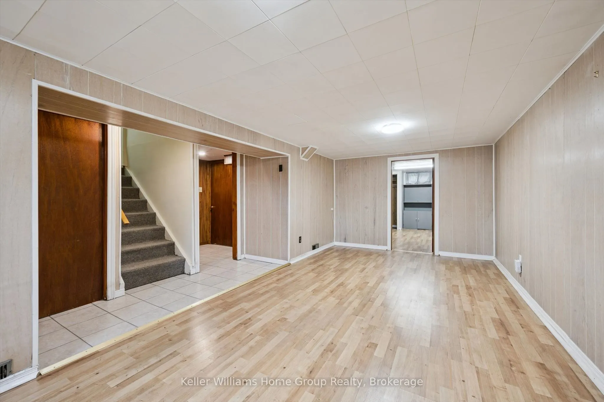 320 Queen Street W