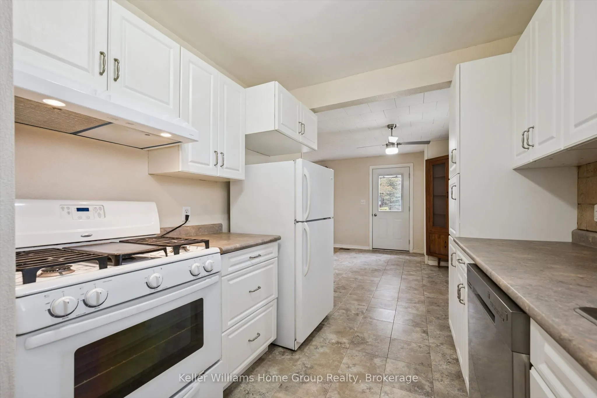 320 Queen Street W