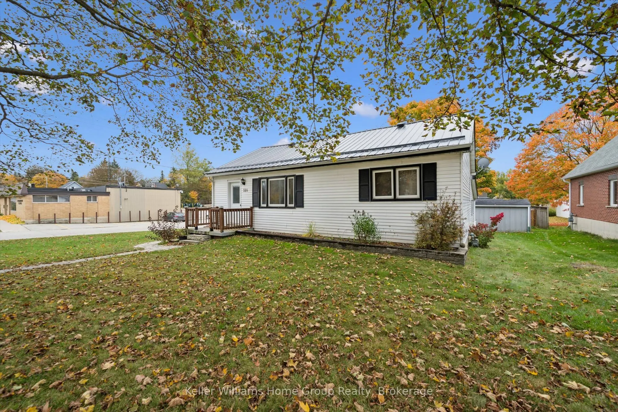 320 Queen Street W