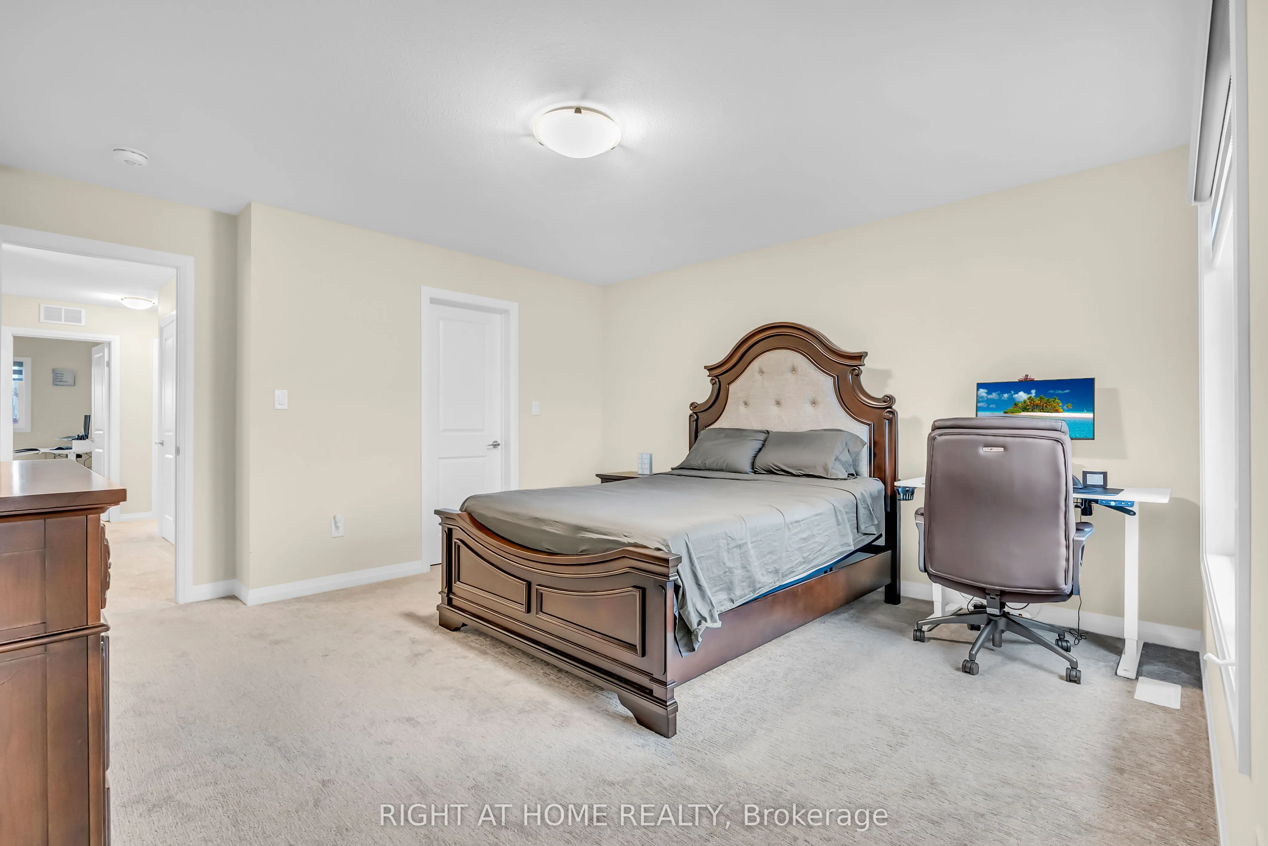 4 West Creek Court