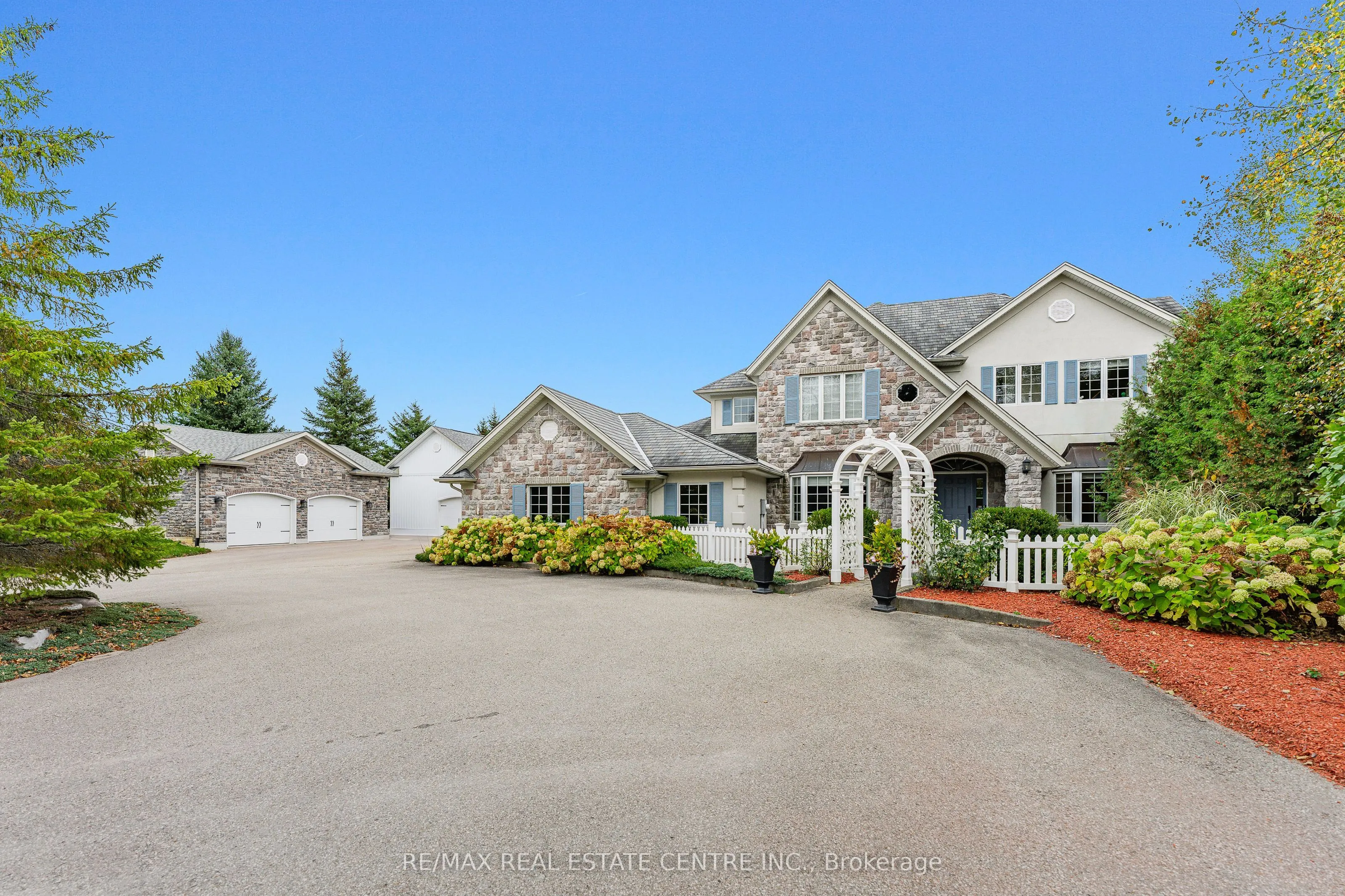 6805 CONCESSION 2