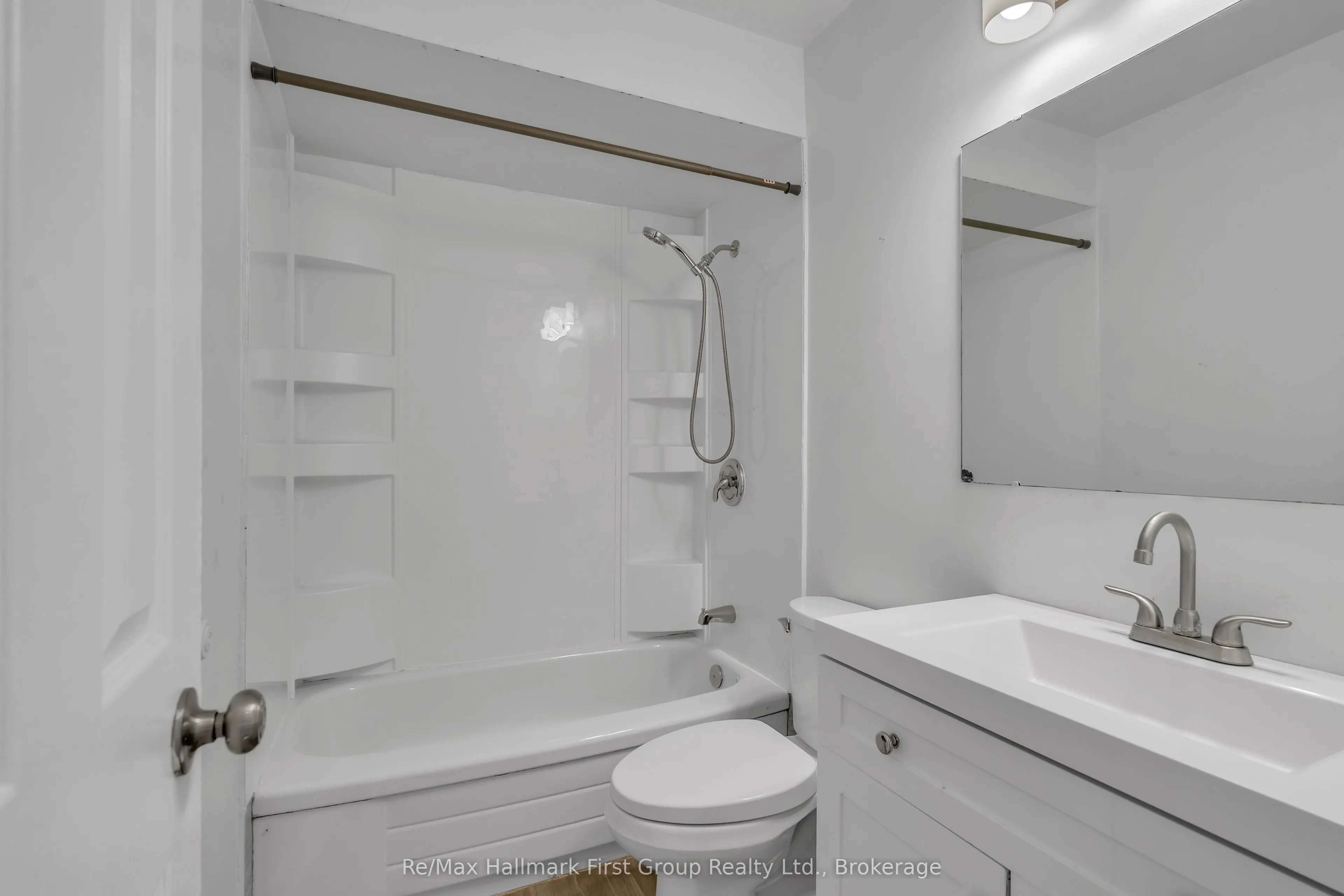 78 Commerford Street #Main