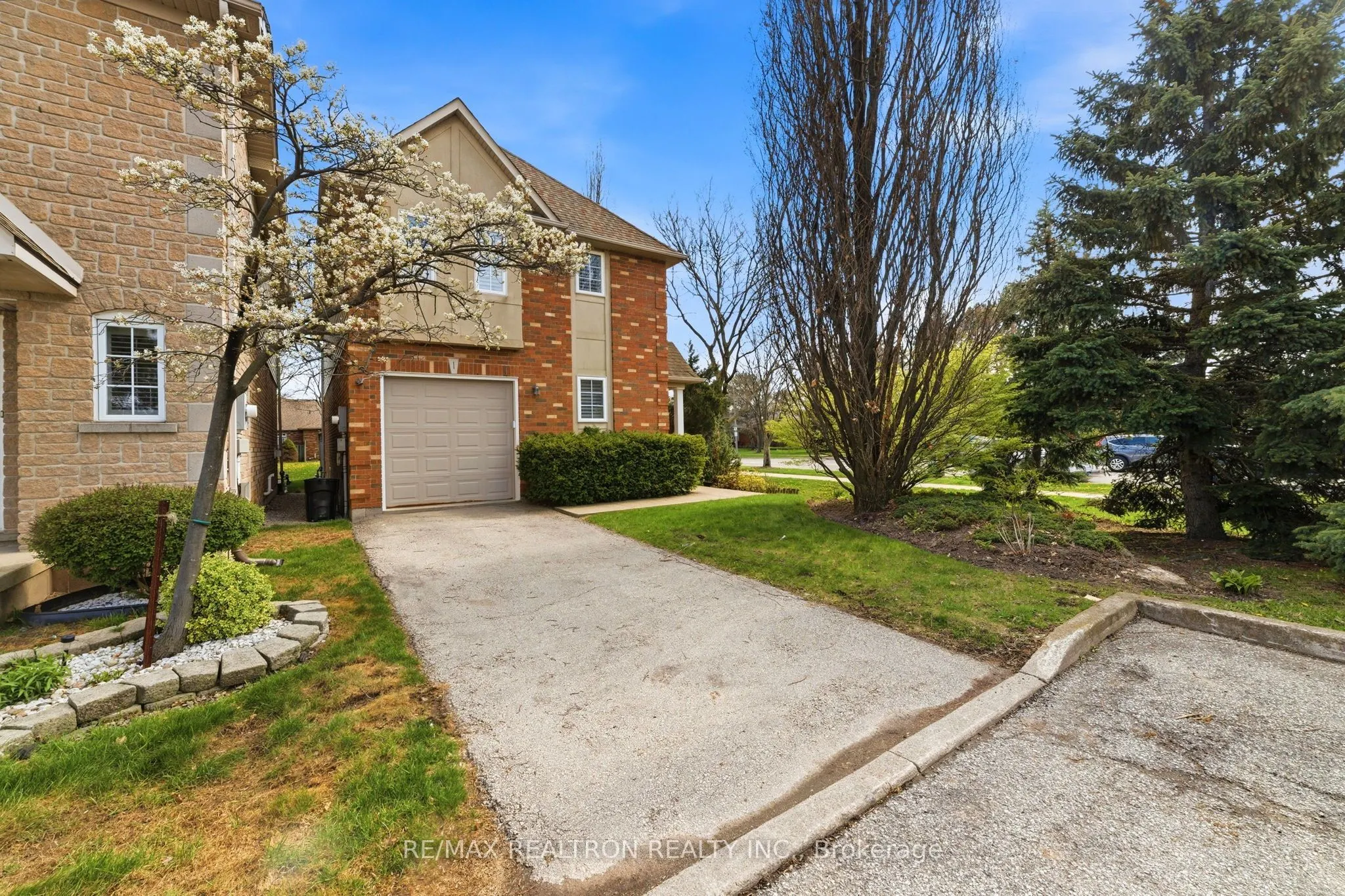 876 GOLF LINKS Road #1
