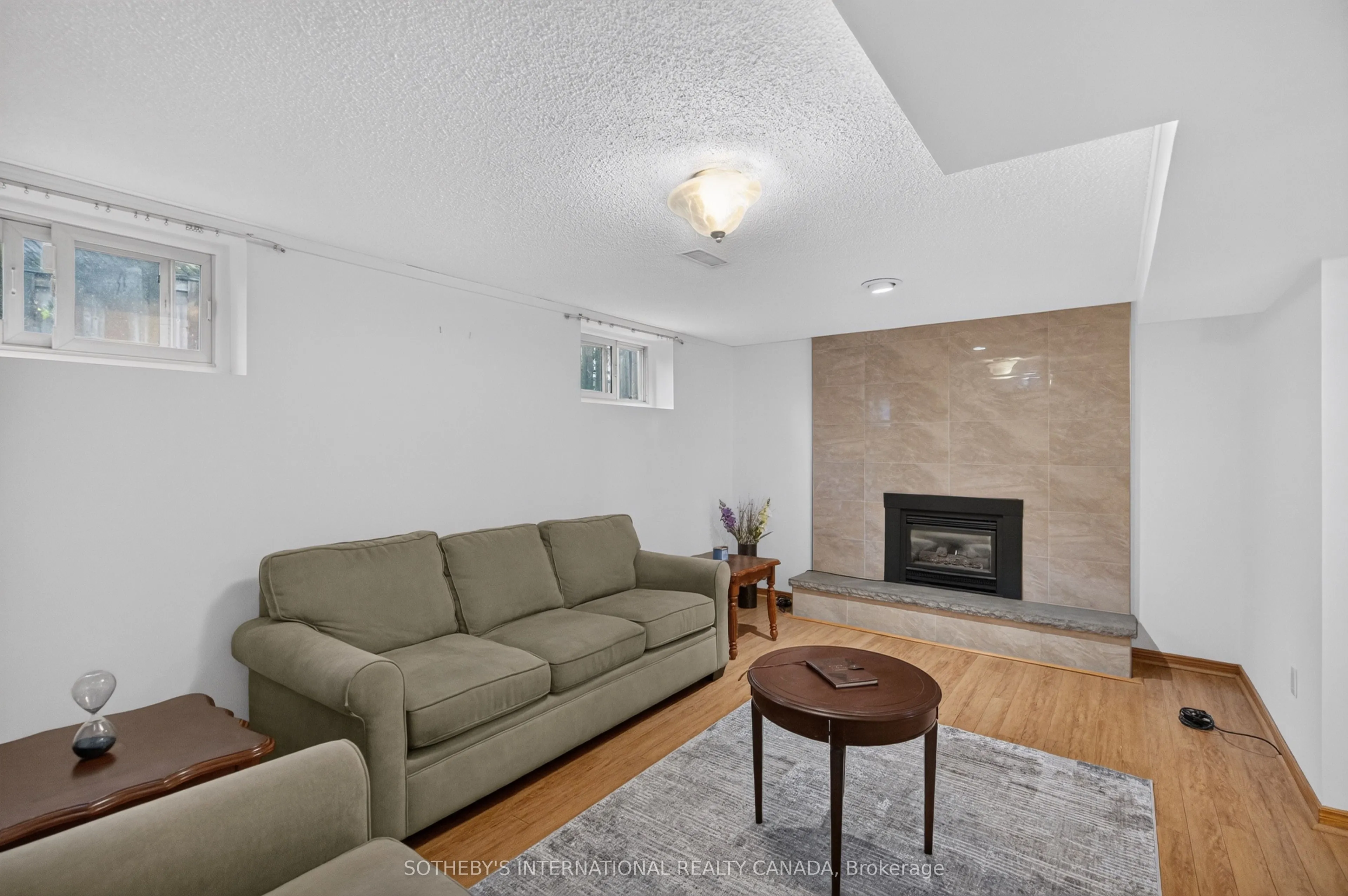 83 Marcella Crescent SW
