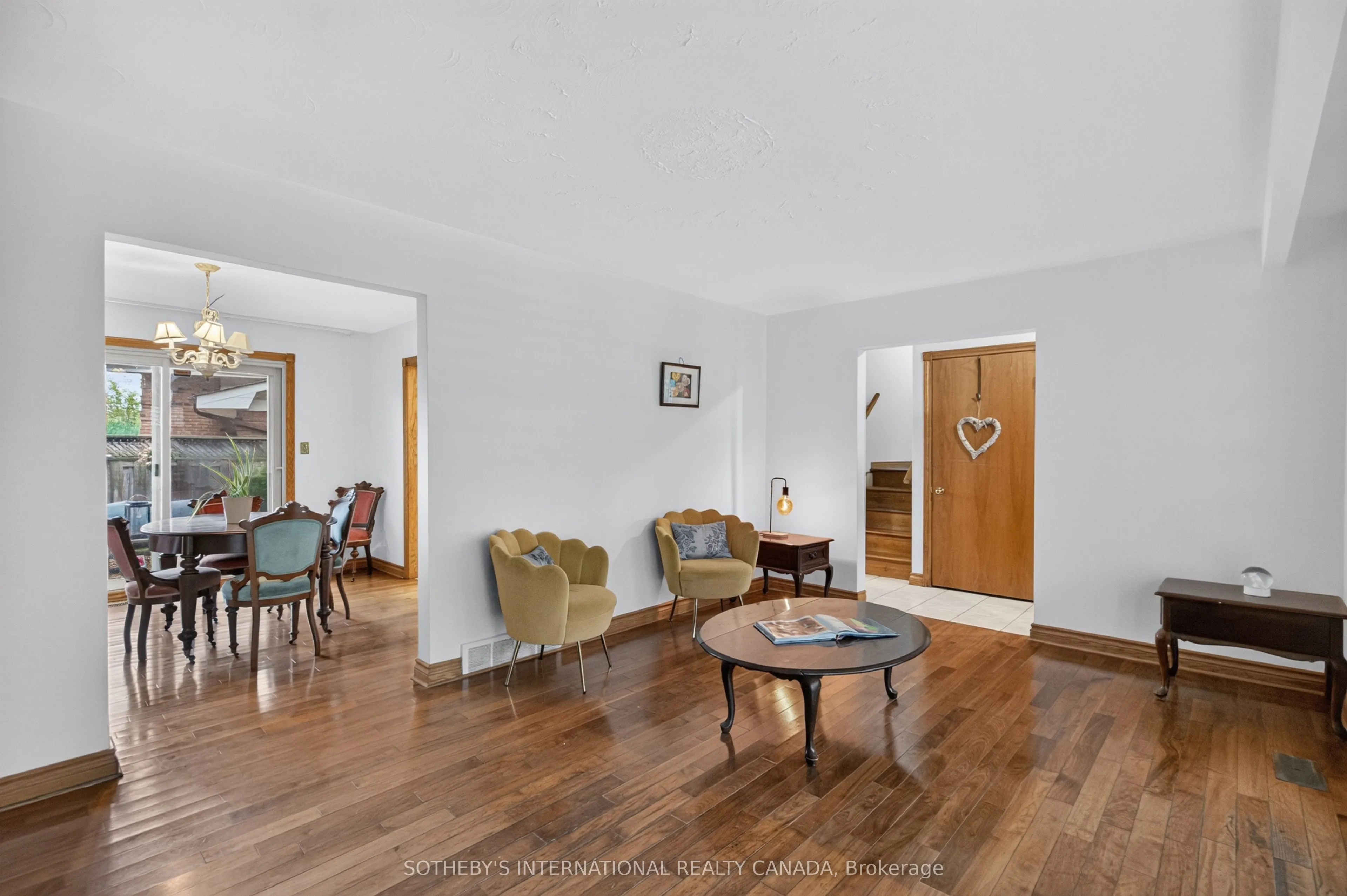 83 Marcella Crescent SW