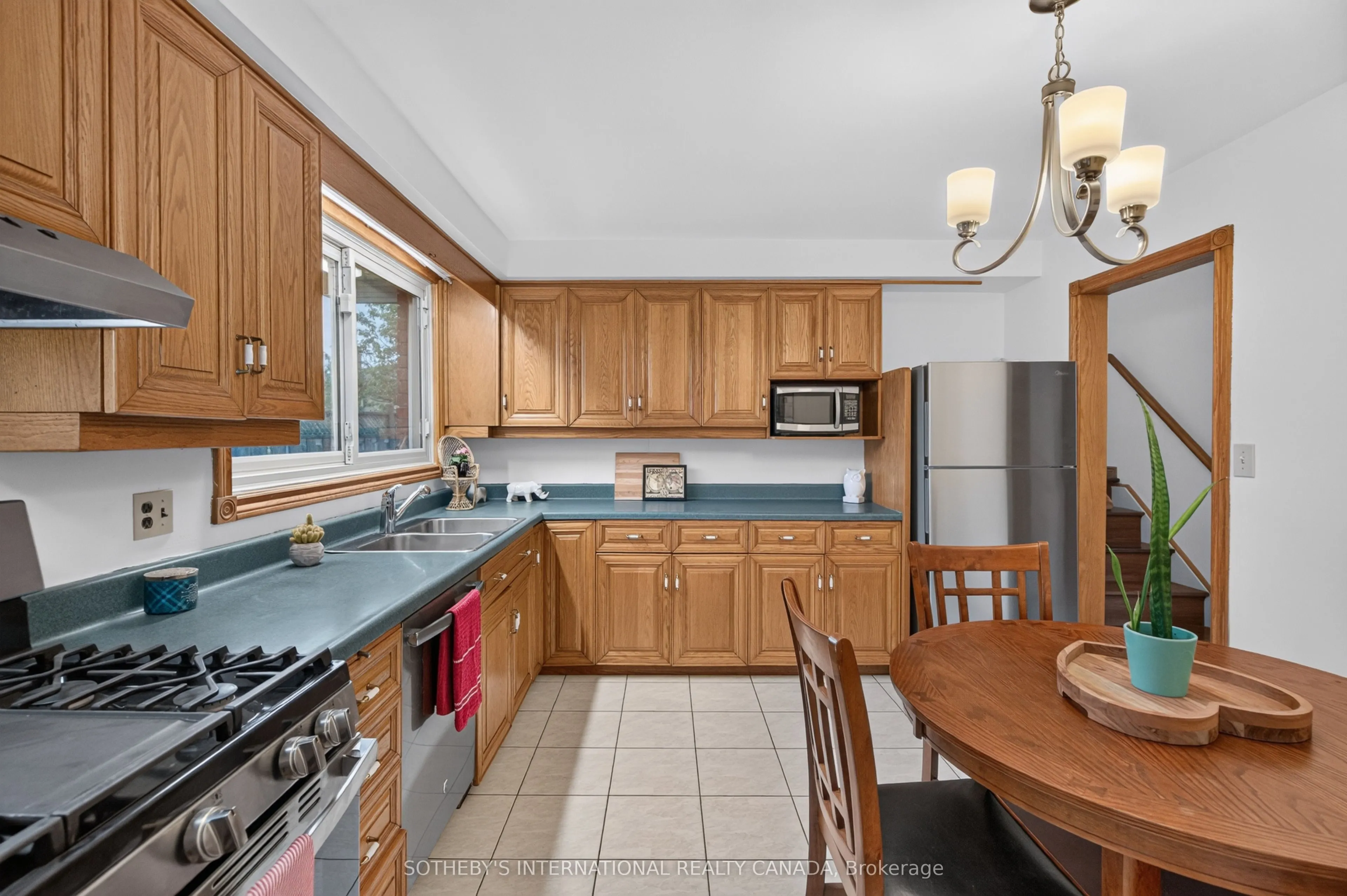 83 Marcella Crescent SW