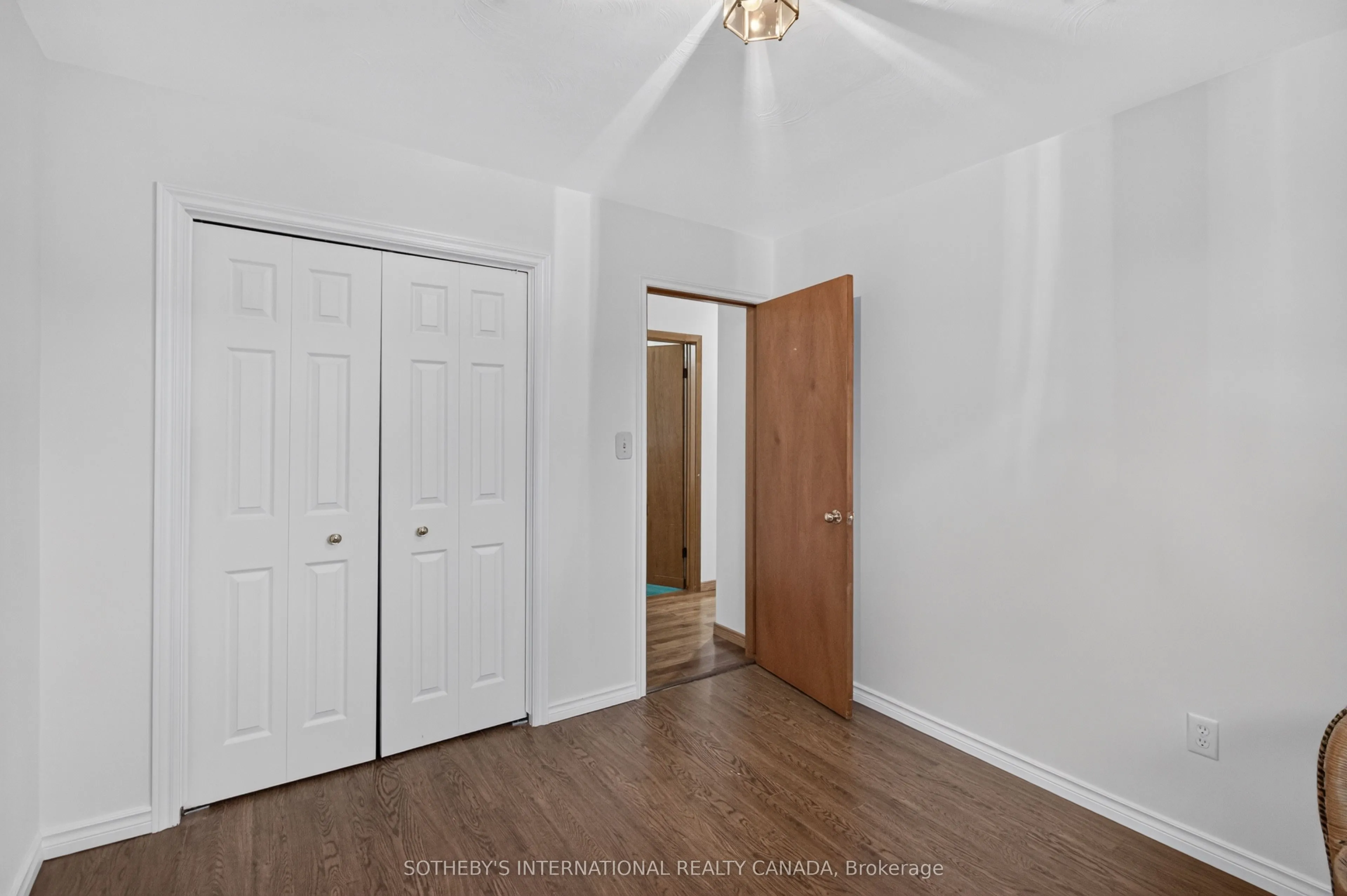 83 Marcella Crescent SW