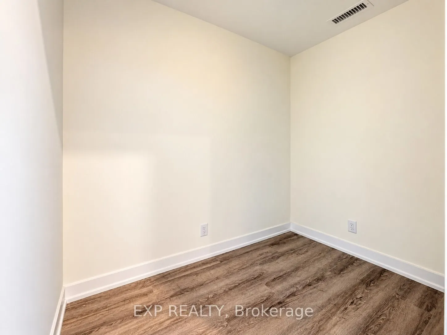 350 Prince Charles Drive S #226