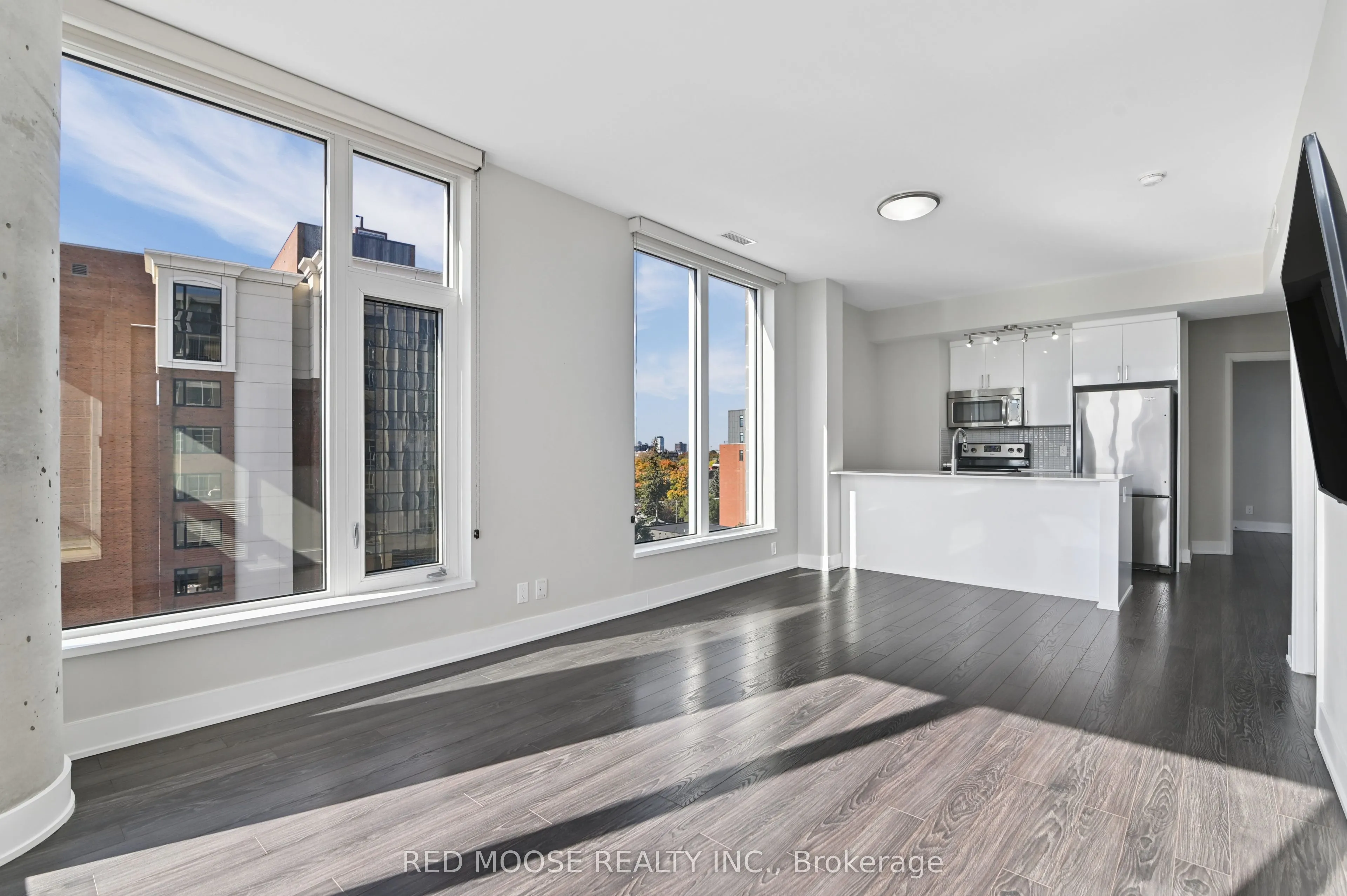 118 Holmwood Avenue #705
