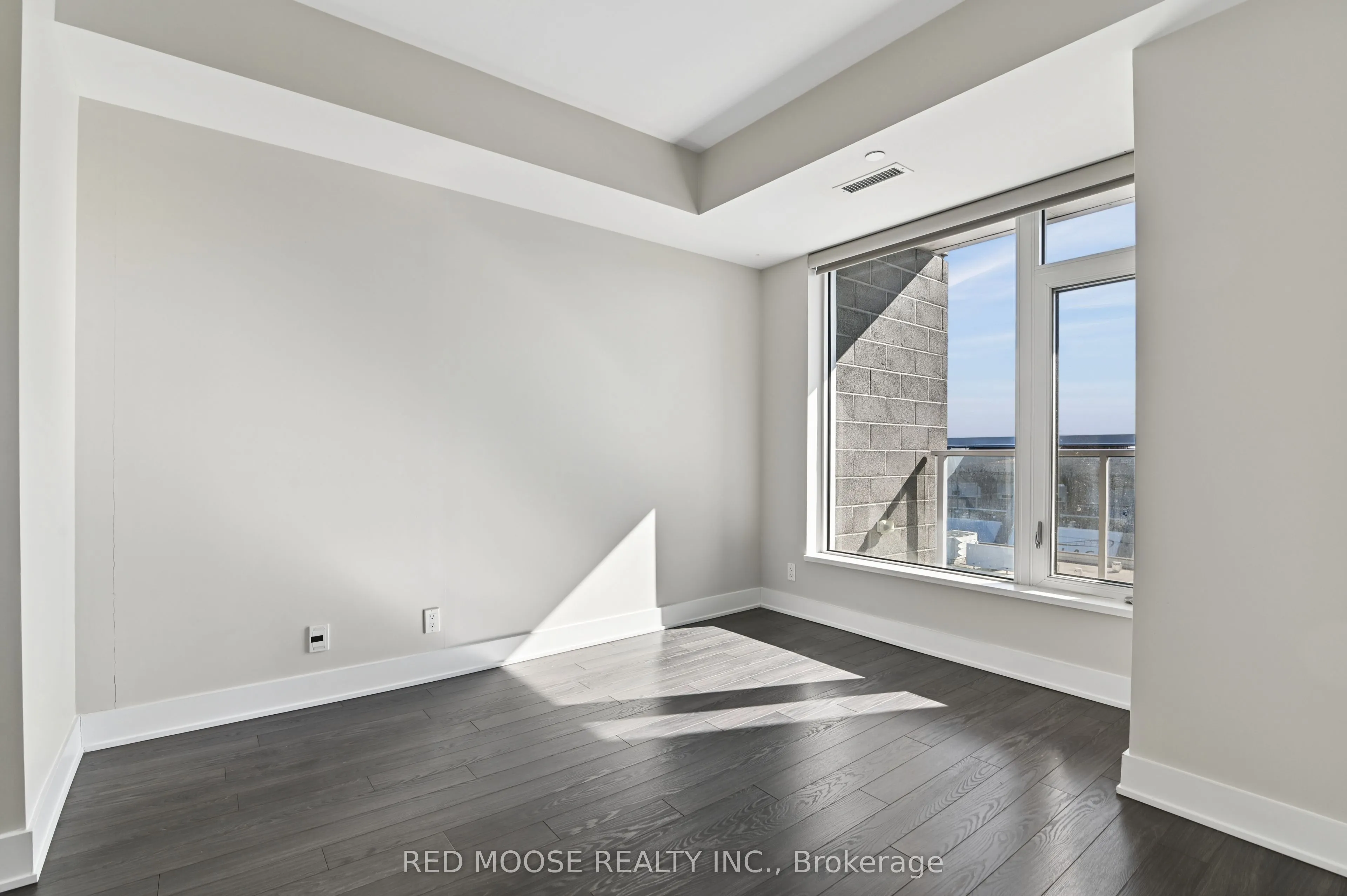 118 Holmwood Avenue #705